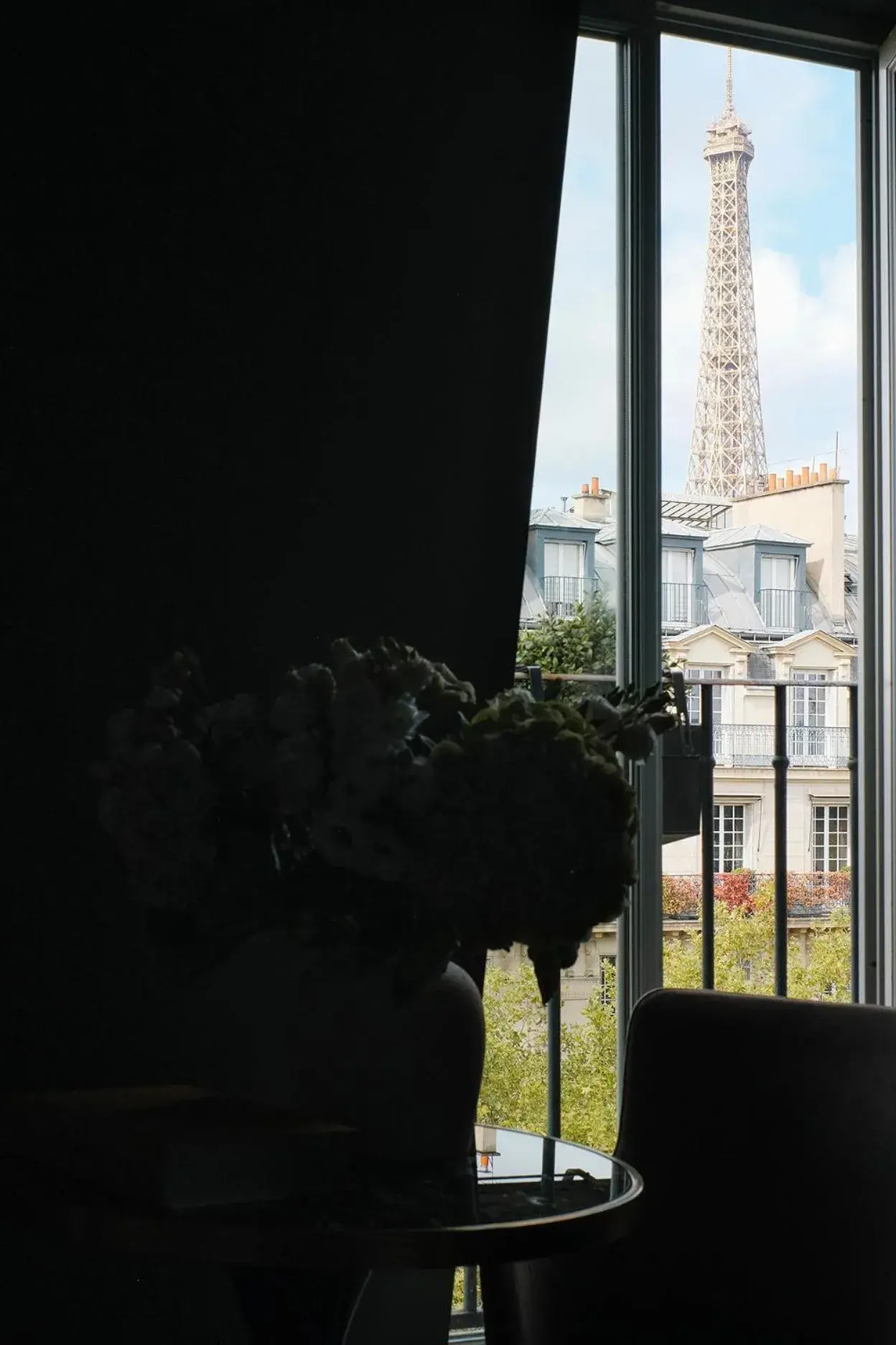 Deluxe Room with Eiffel Tower View in Rayz Eiffel Deluxe Room with Eiffel Tower View in Rayz Eiffel