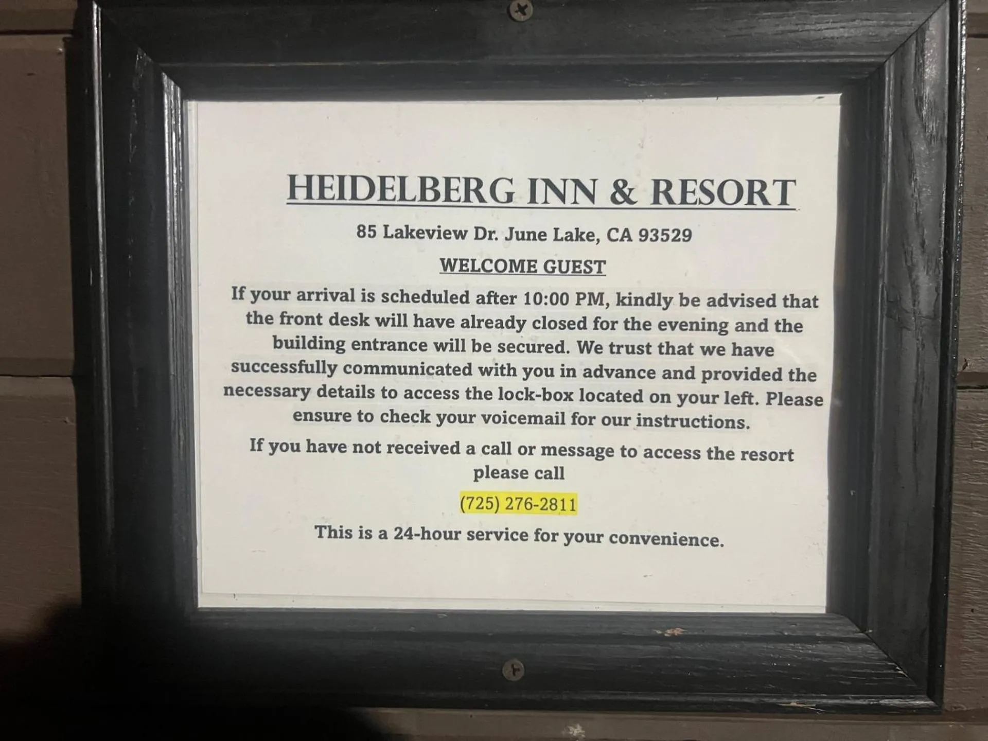 Property building in Heidelberg Inn & Resort