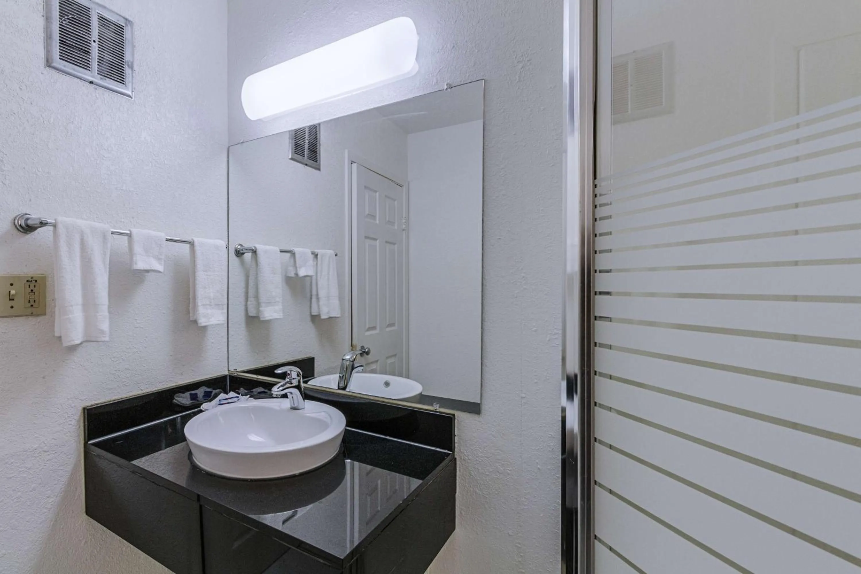 Shower in Motel 6-Oshkosh, WI