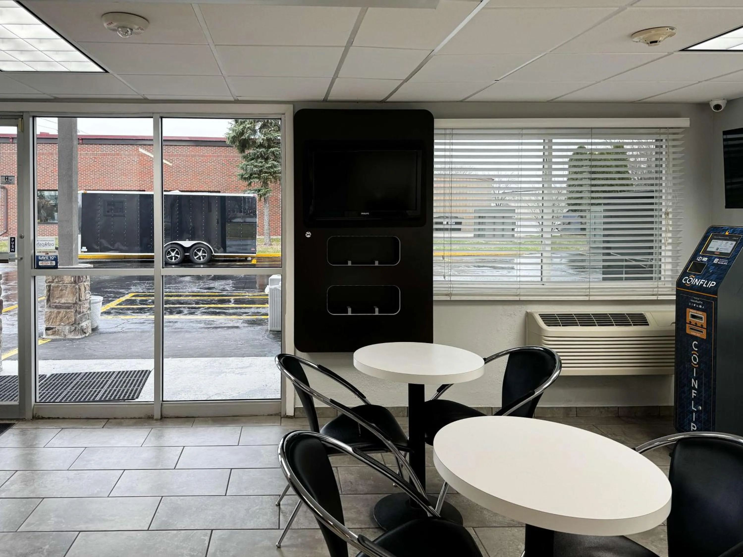 Lobby or reception in Motel 6-Oshkosh, WI