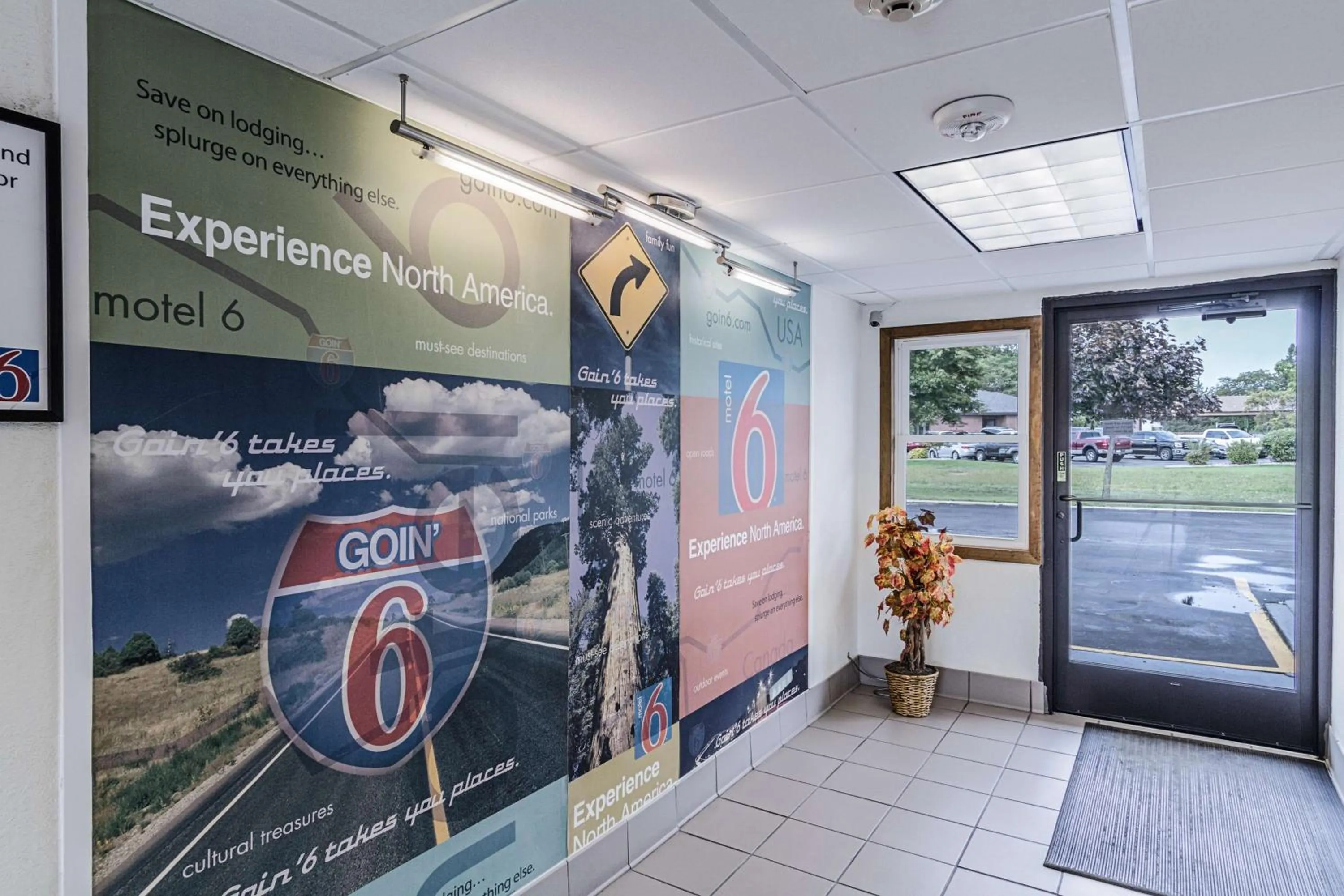Lobby or reception in Motel 6-Oshkosh, WI