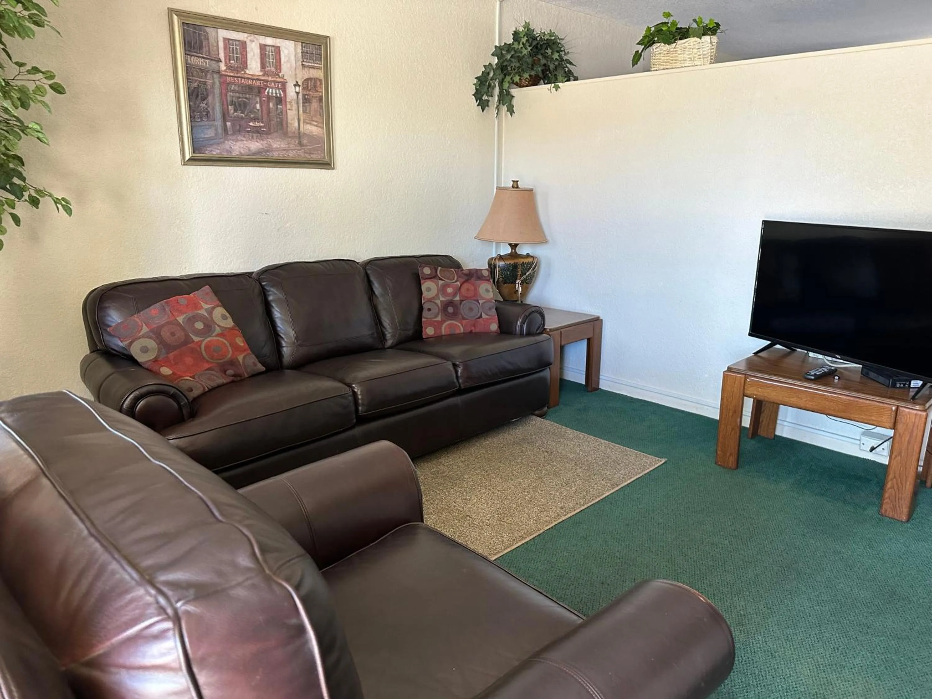 Sunset Inn and Suites