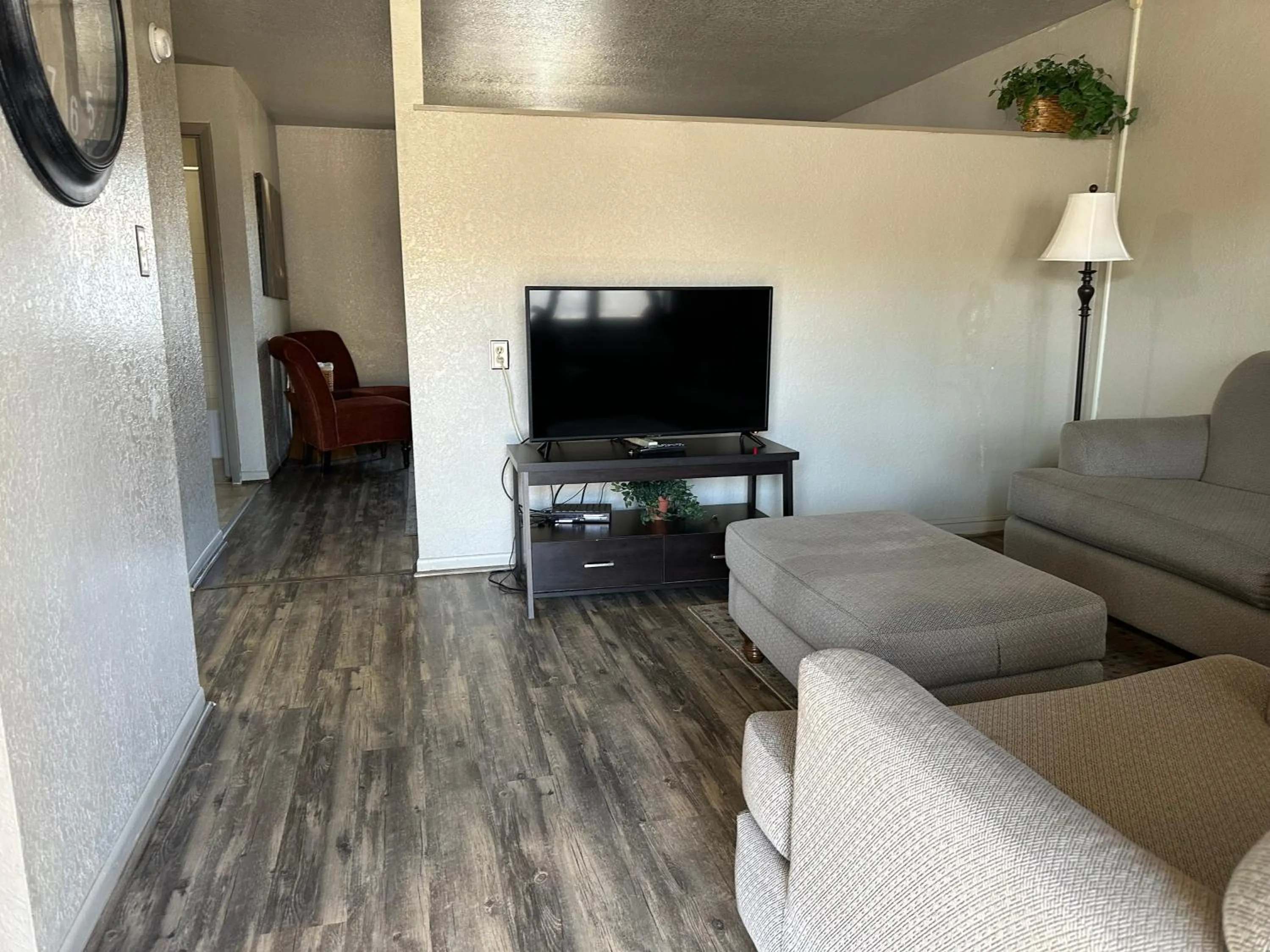 Sunset Inn and Suites