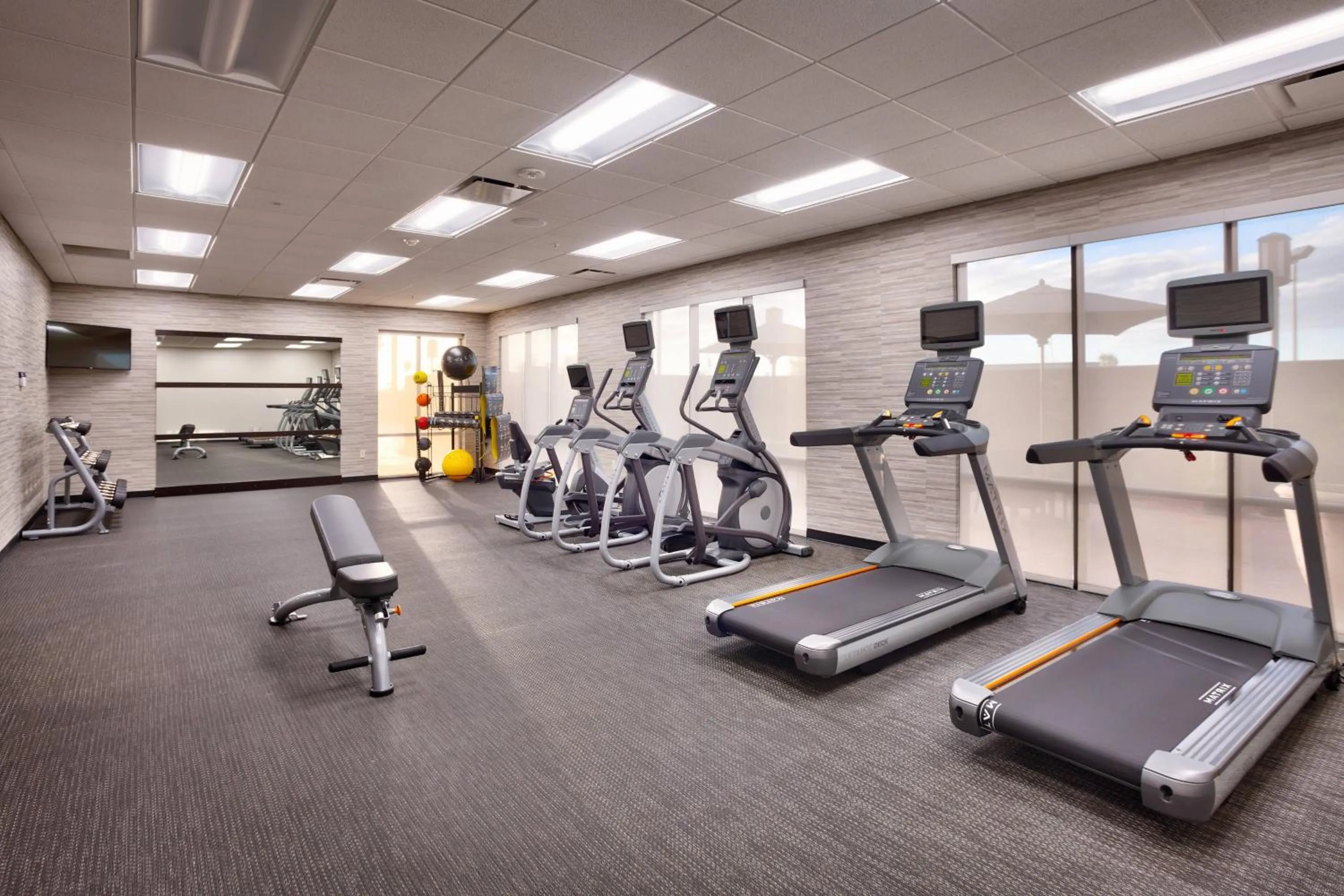 Fitness centre/facilities in Courtyard by Marriott Phoenix Mesa Gateway Airport