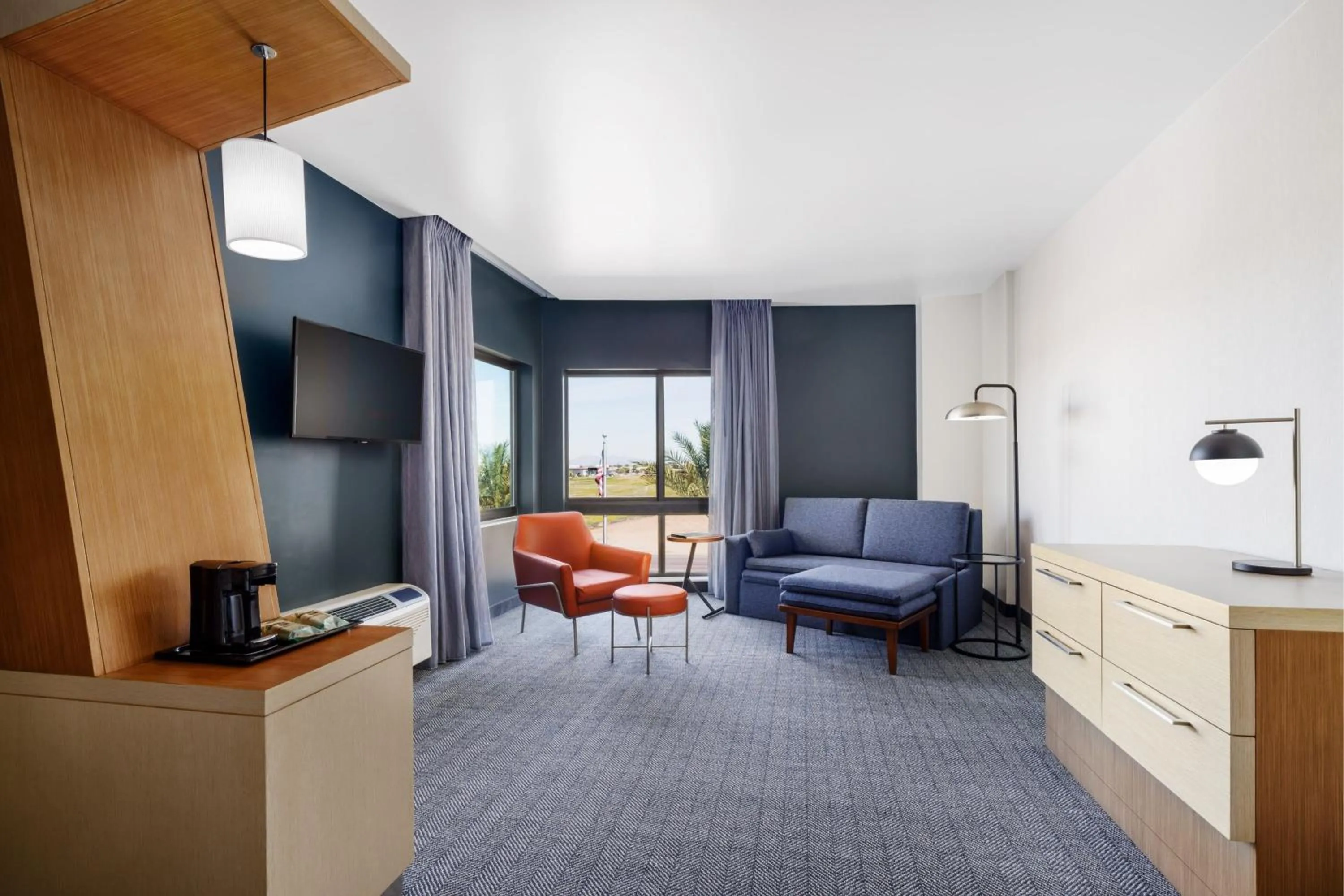 Photo of the whole room in Courtyard by Marriott Phoenix Mesa Gateway Airport