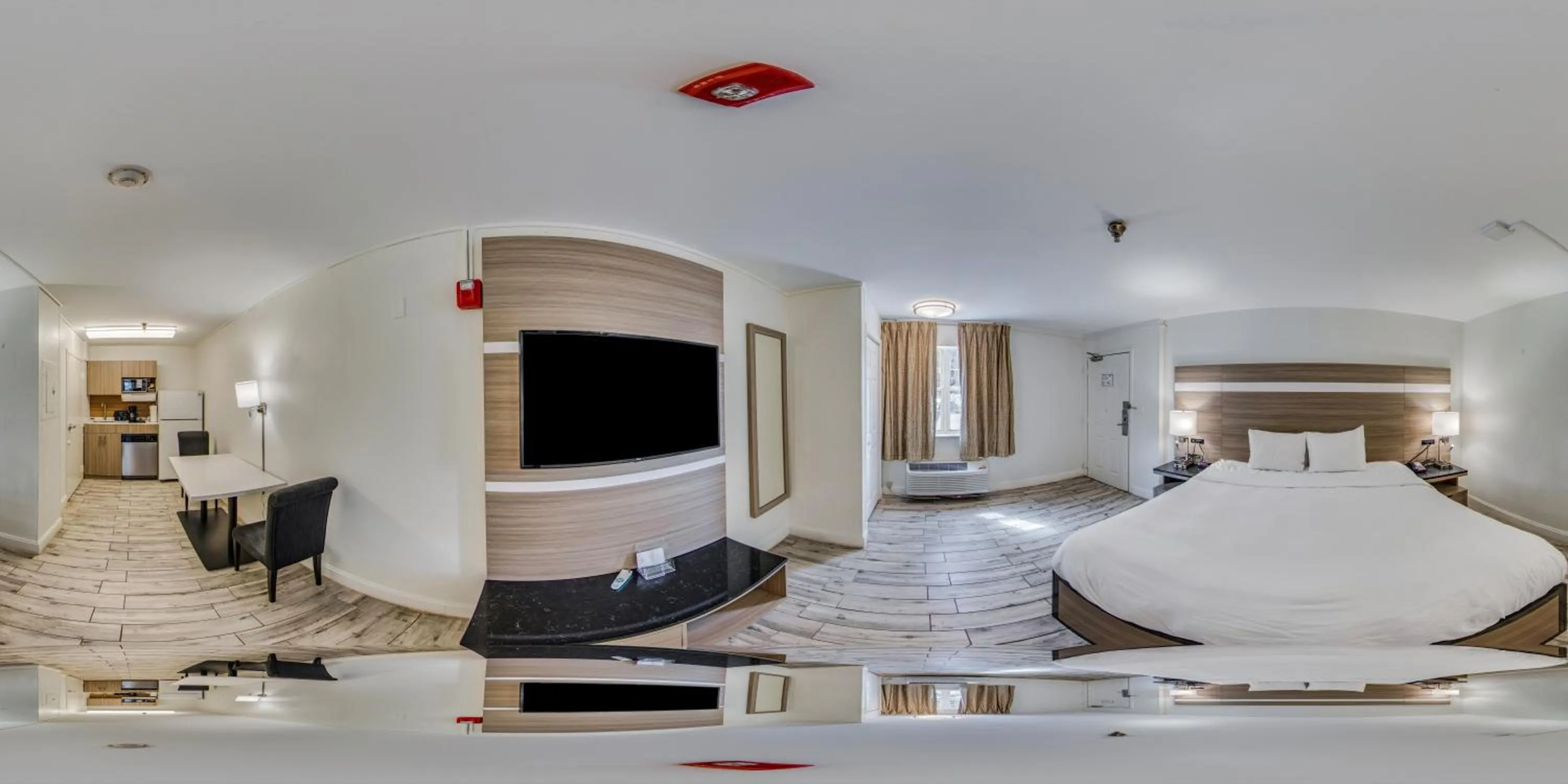 Photo of the whole room, Bed in MainStay Suites Knoxville - Cedar Bluff