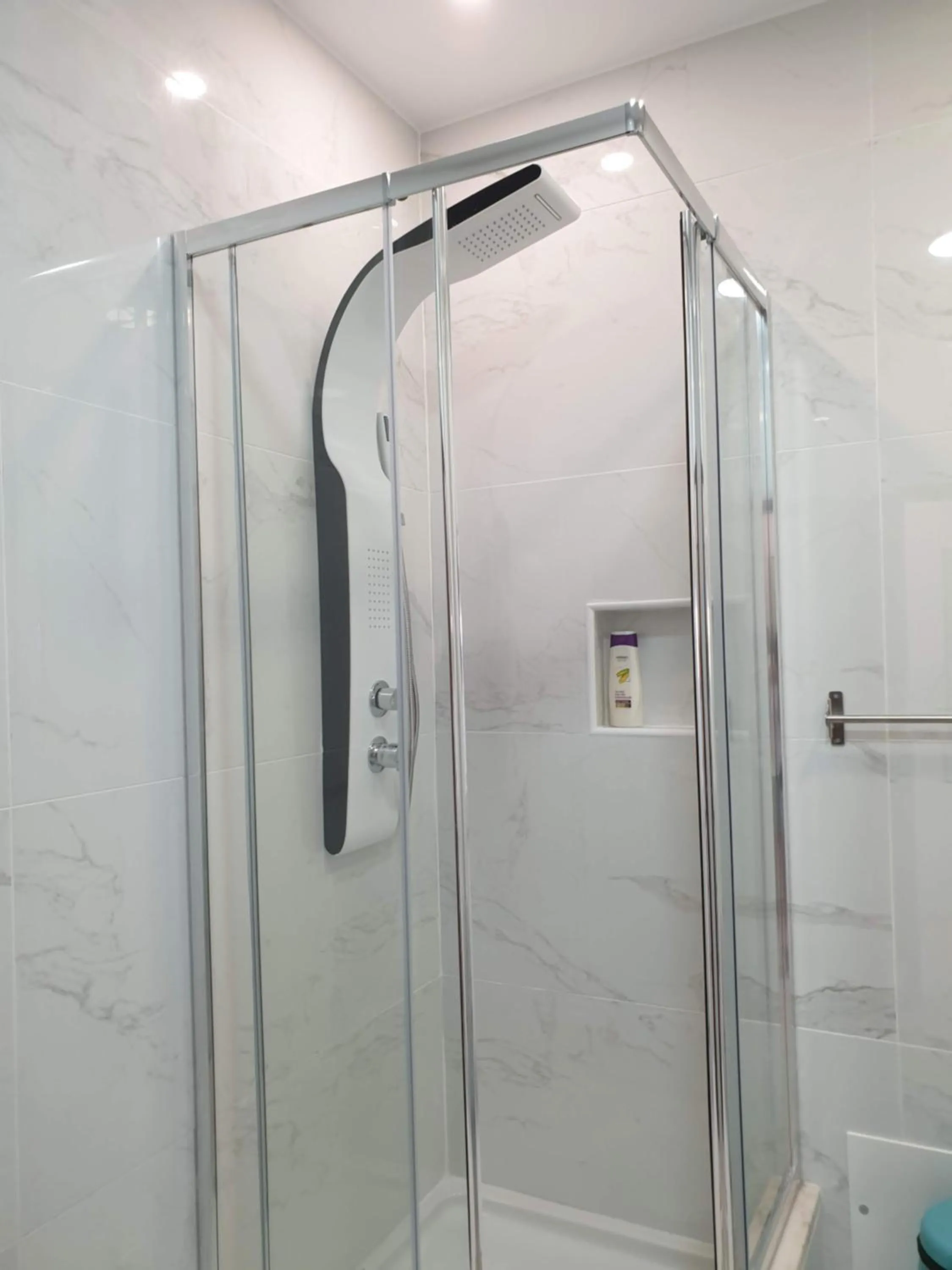 Bathroom in AAA Ana Albufeira Apartments