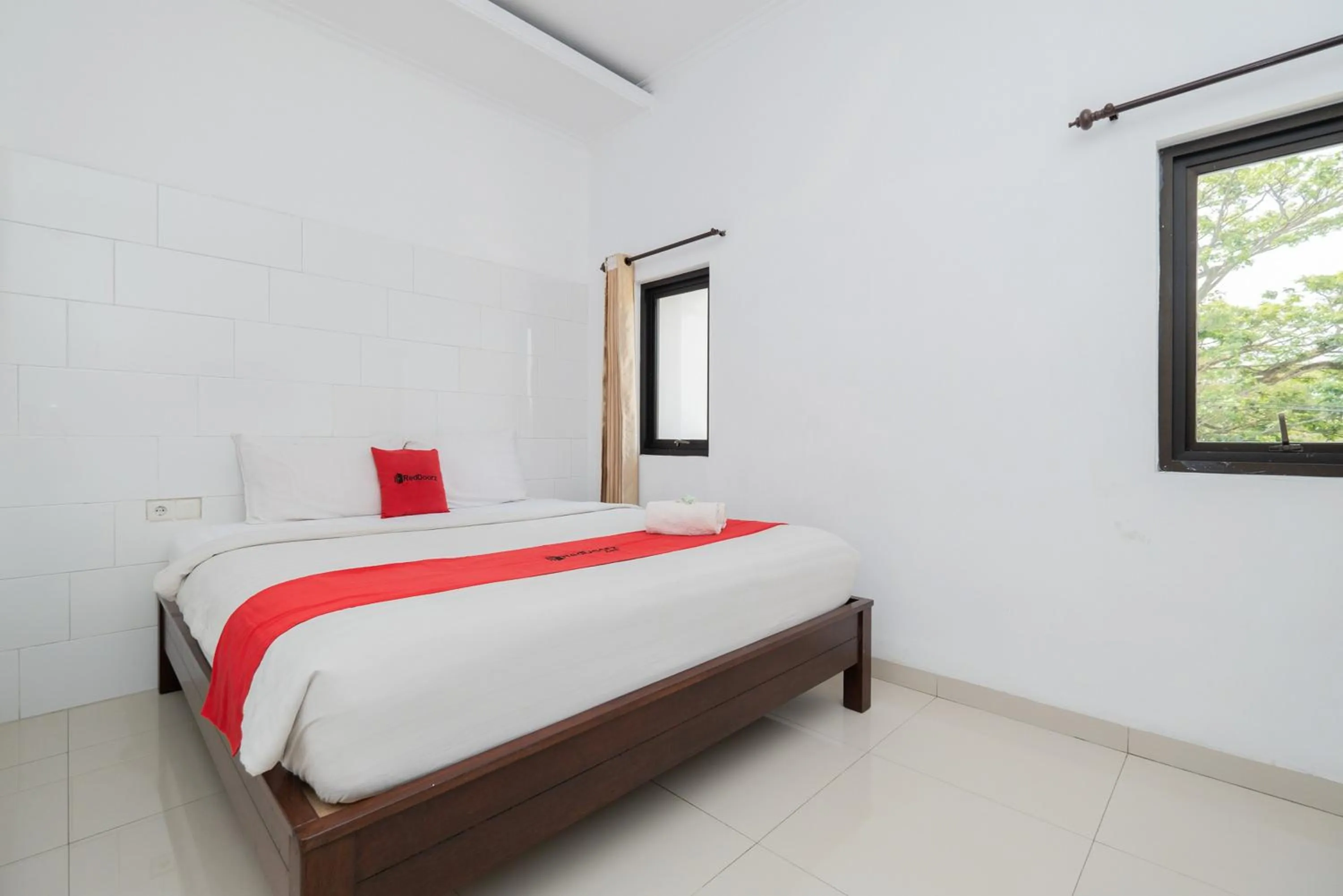 Bed in RedDoorz near Jawa Timur Park 3