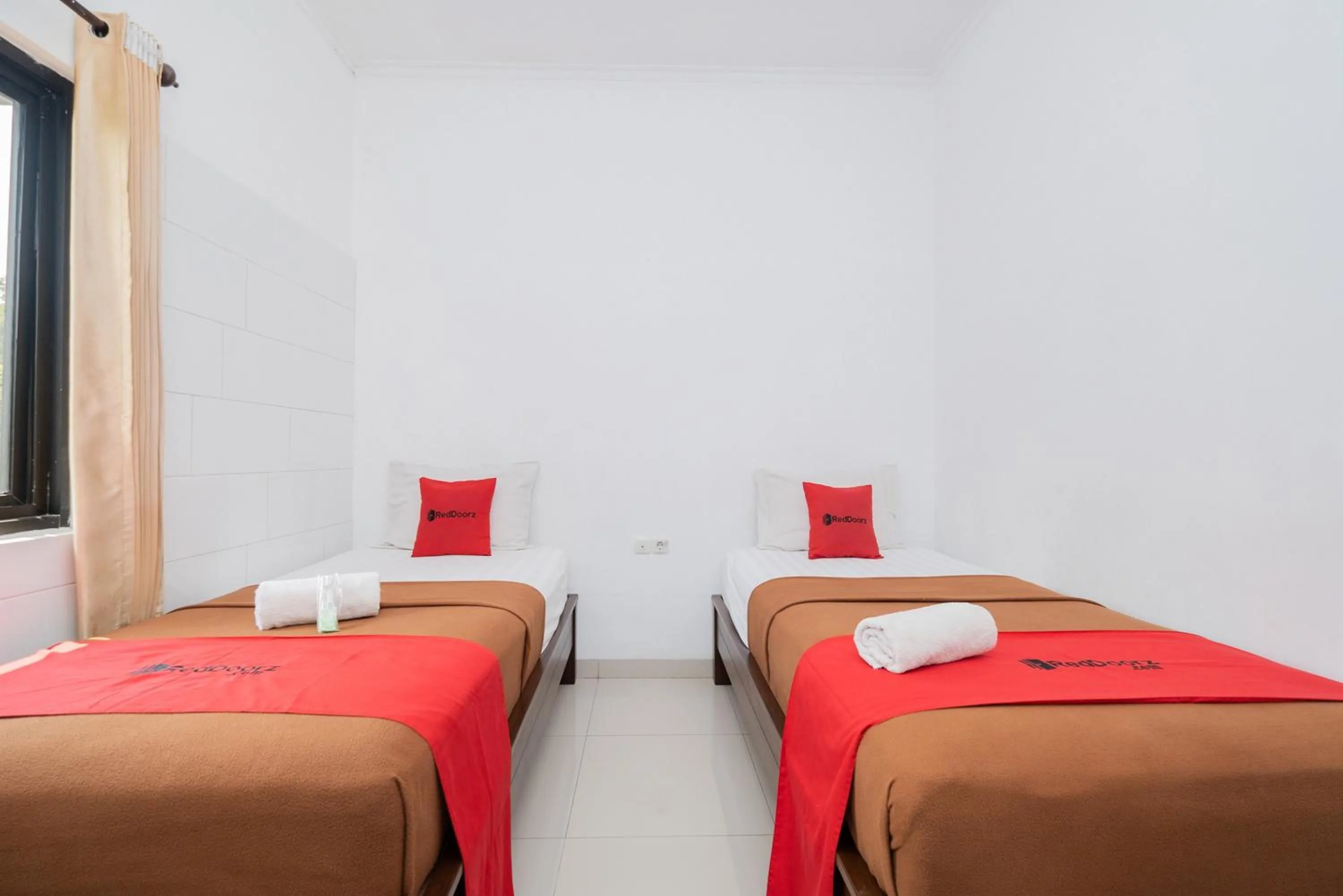 Bed in RedDoorz near Jawa Timur Park 3