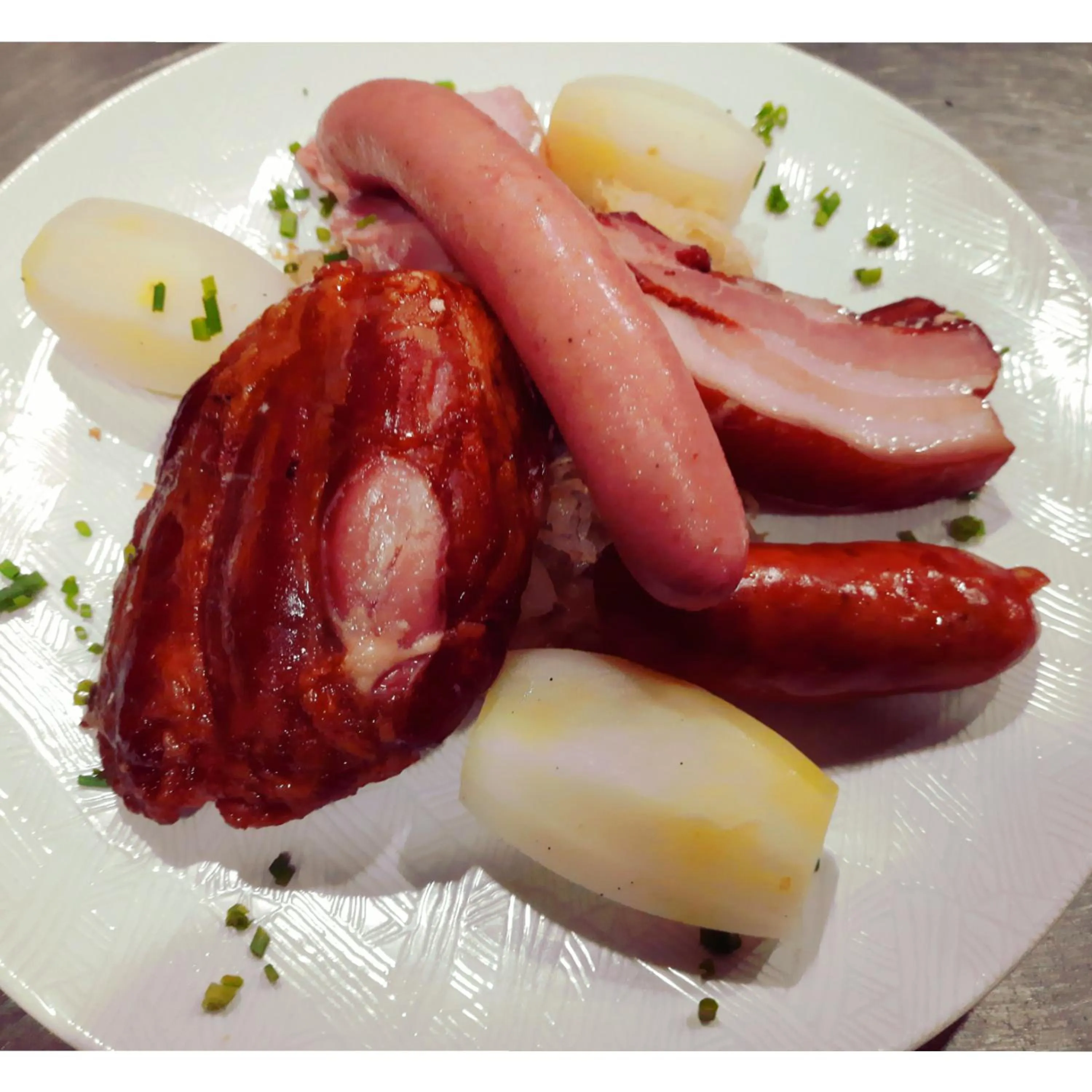 Restaurant/places to eat in Hostellerie Saint Florent