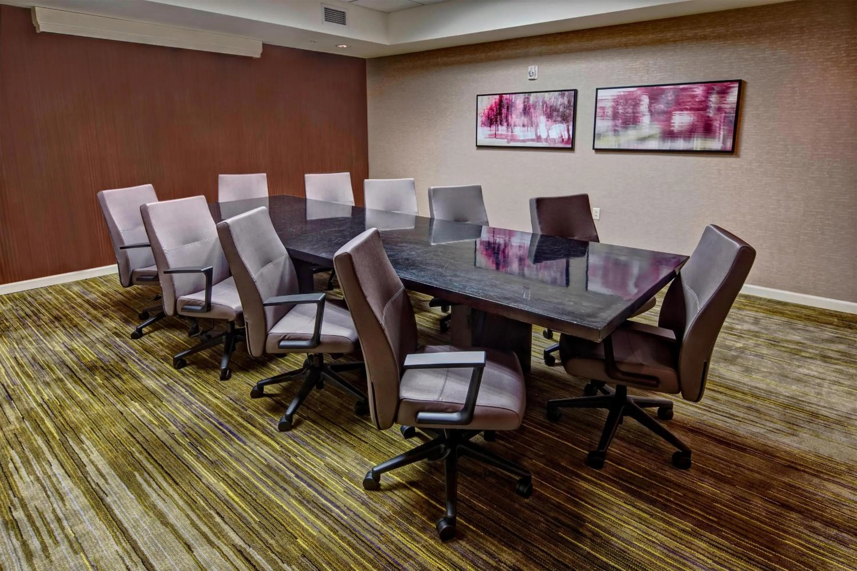 Meeting/conference room in Courtyard by Marriott Alexandria