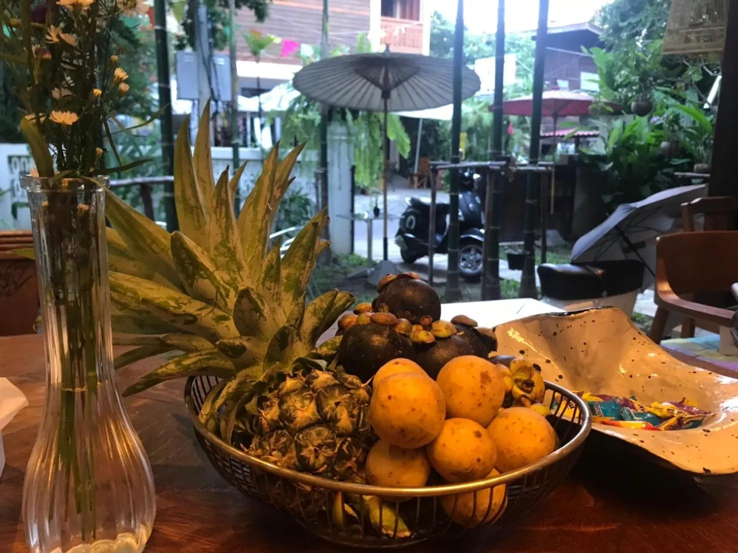 Food and drinks in The Eight Ratvithi House