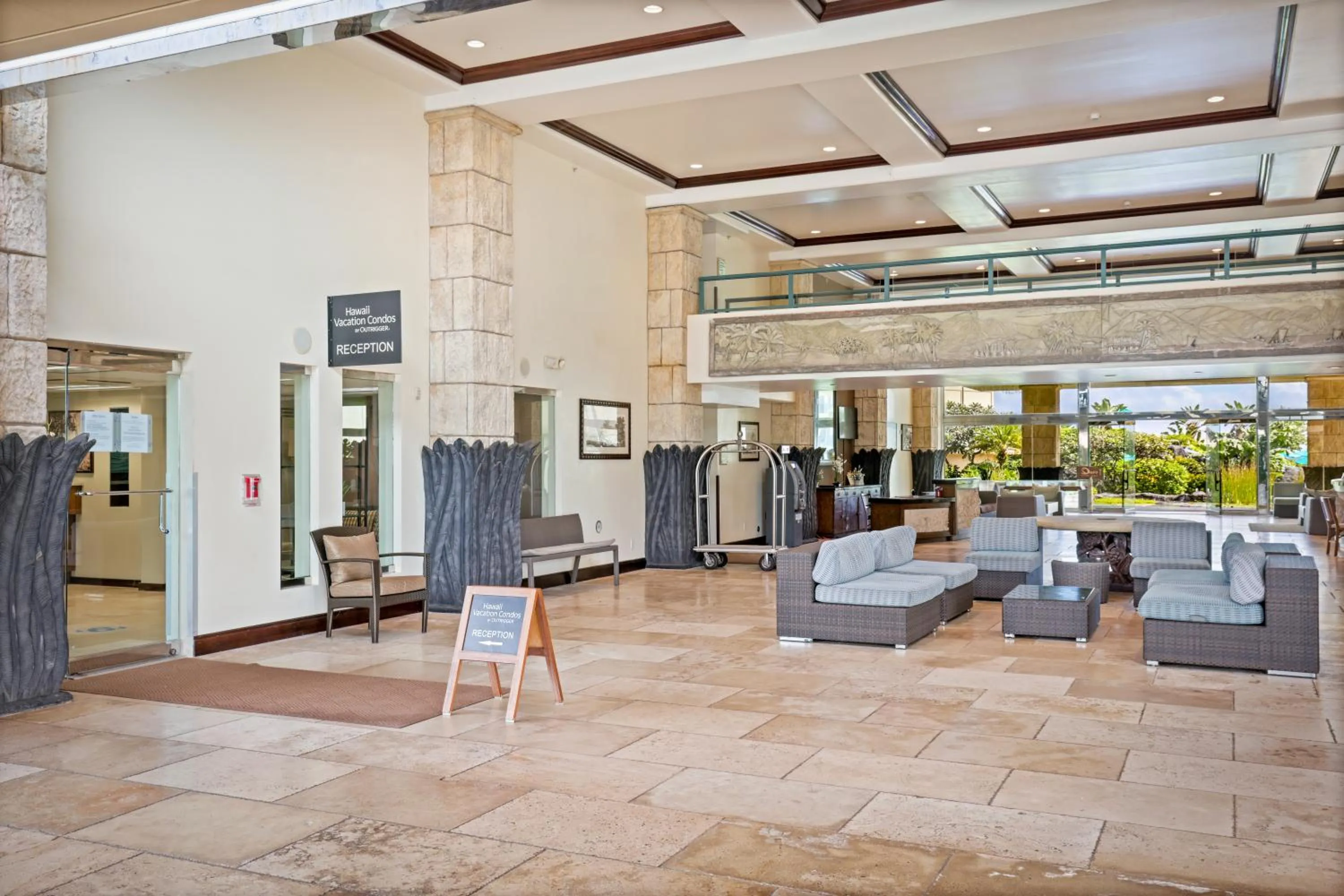 Lobby or reception in Waipouli Beach Resort and Spa Kauai by OUTRIGGER