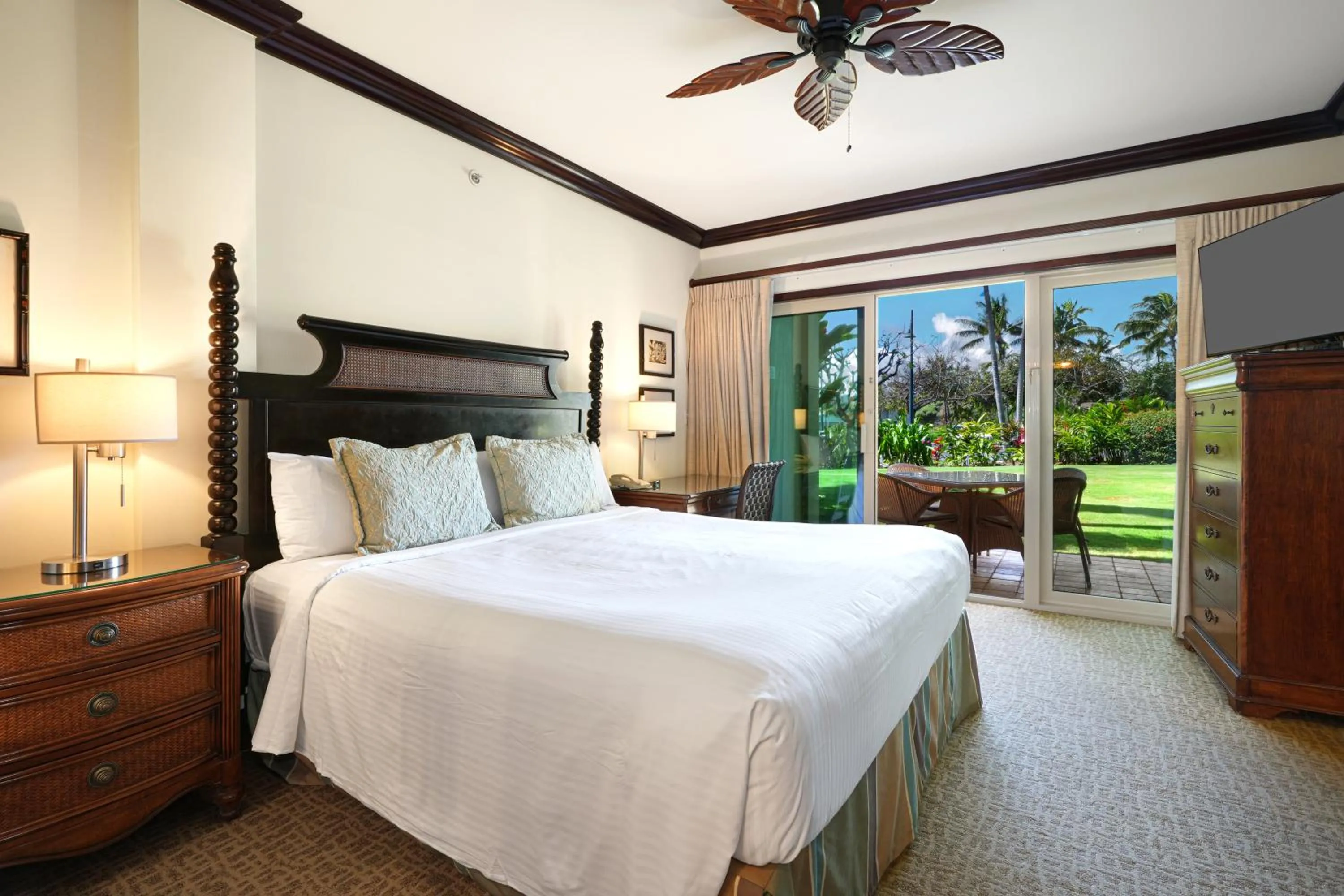 Bedroom, Bed in Waipouli Beach Resort and Spa Kauai by OUTRIGGER