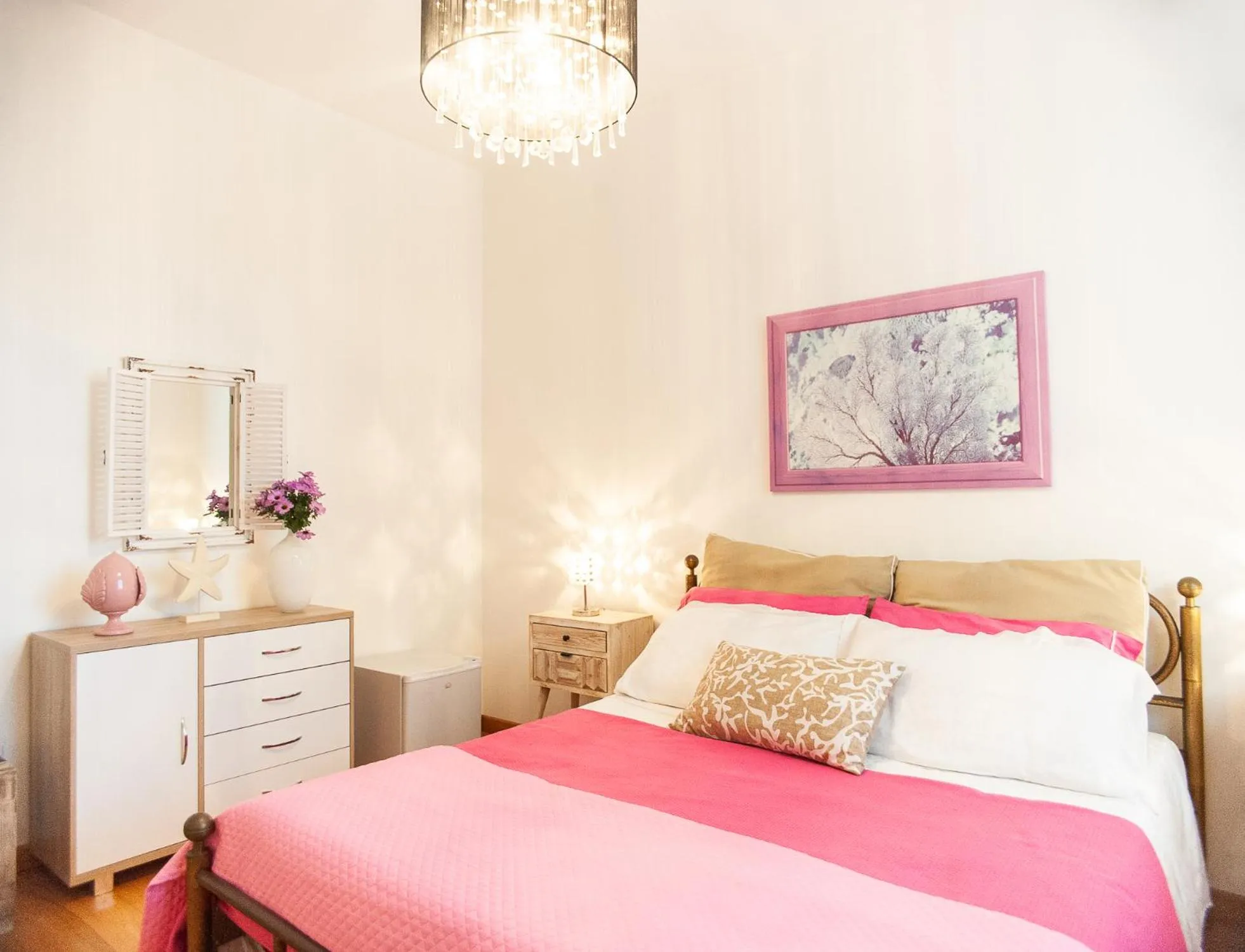 Photo of the whole room in Sea Garden - Gallipoli