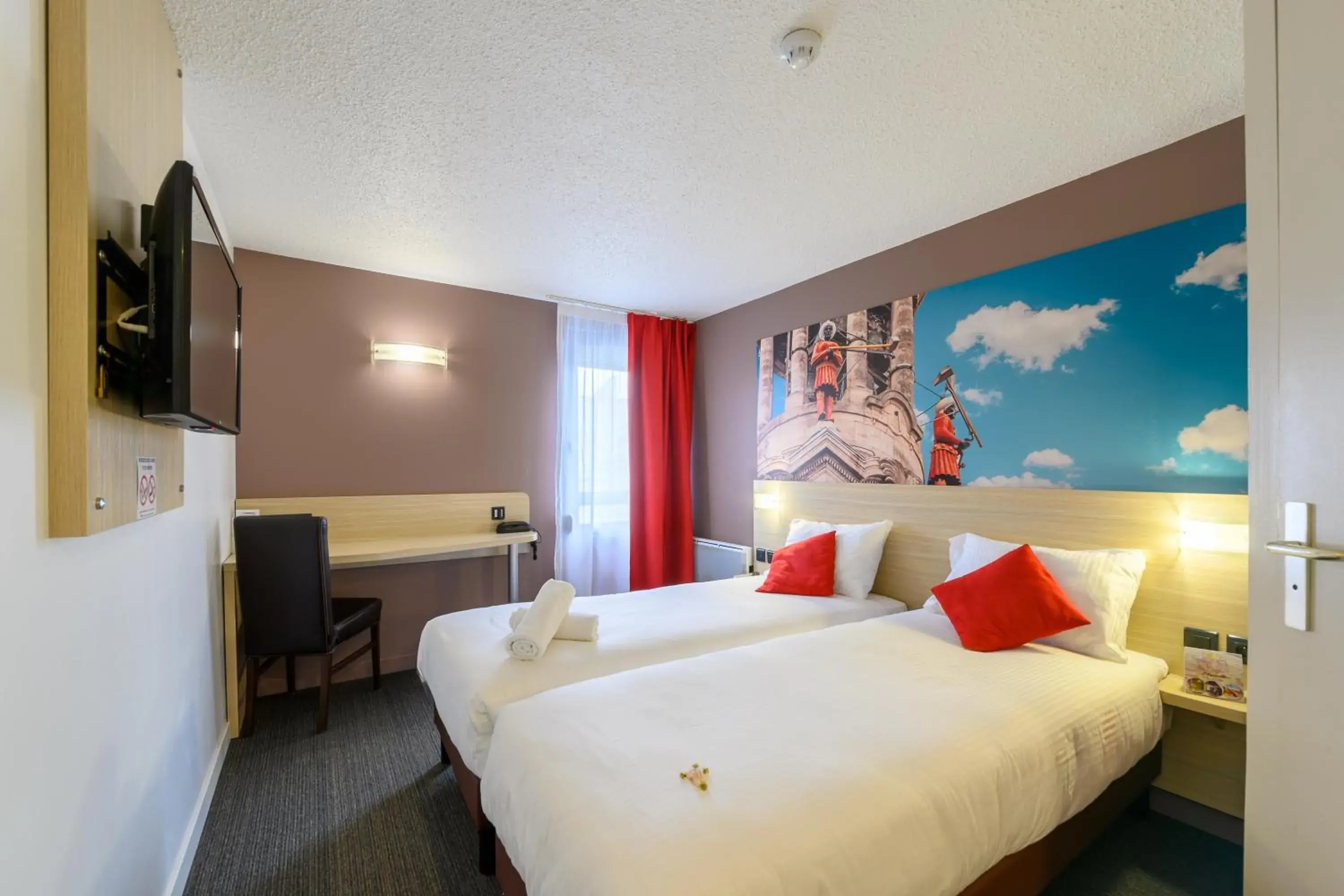 Comfort Twin Room in The Originals City, Tabl'Hôtel, Cambrai (Inter-Hotel) Comfort Twin Room in The Originals City, Tabl'Hôtel, Cambrai (Inter-Hotel)