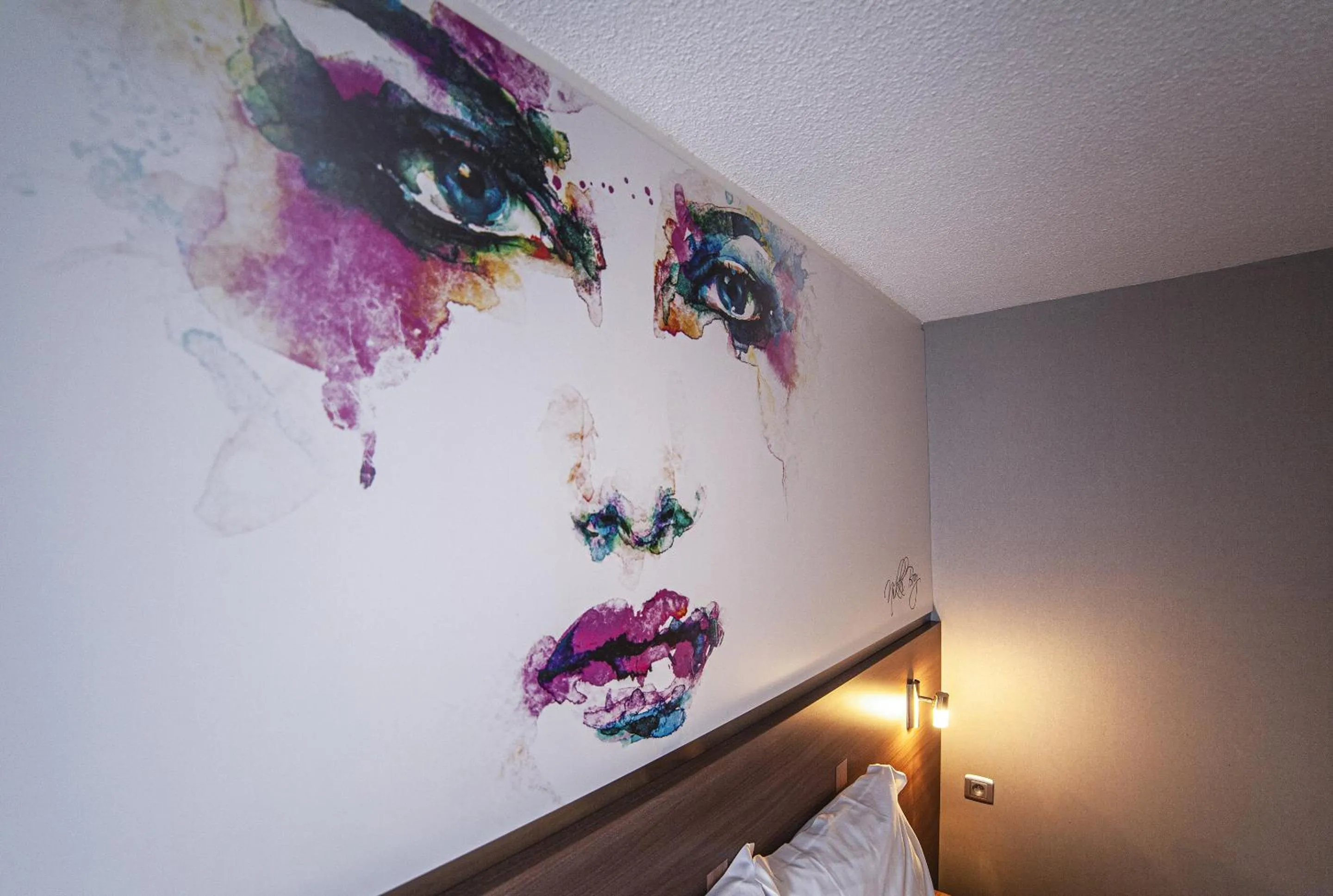 Decorative detail in Sure Hotel by Best Western Lille Tourcoing Ex Hotel Garden