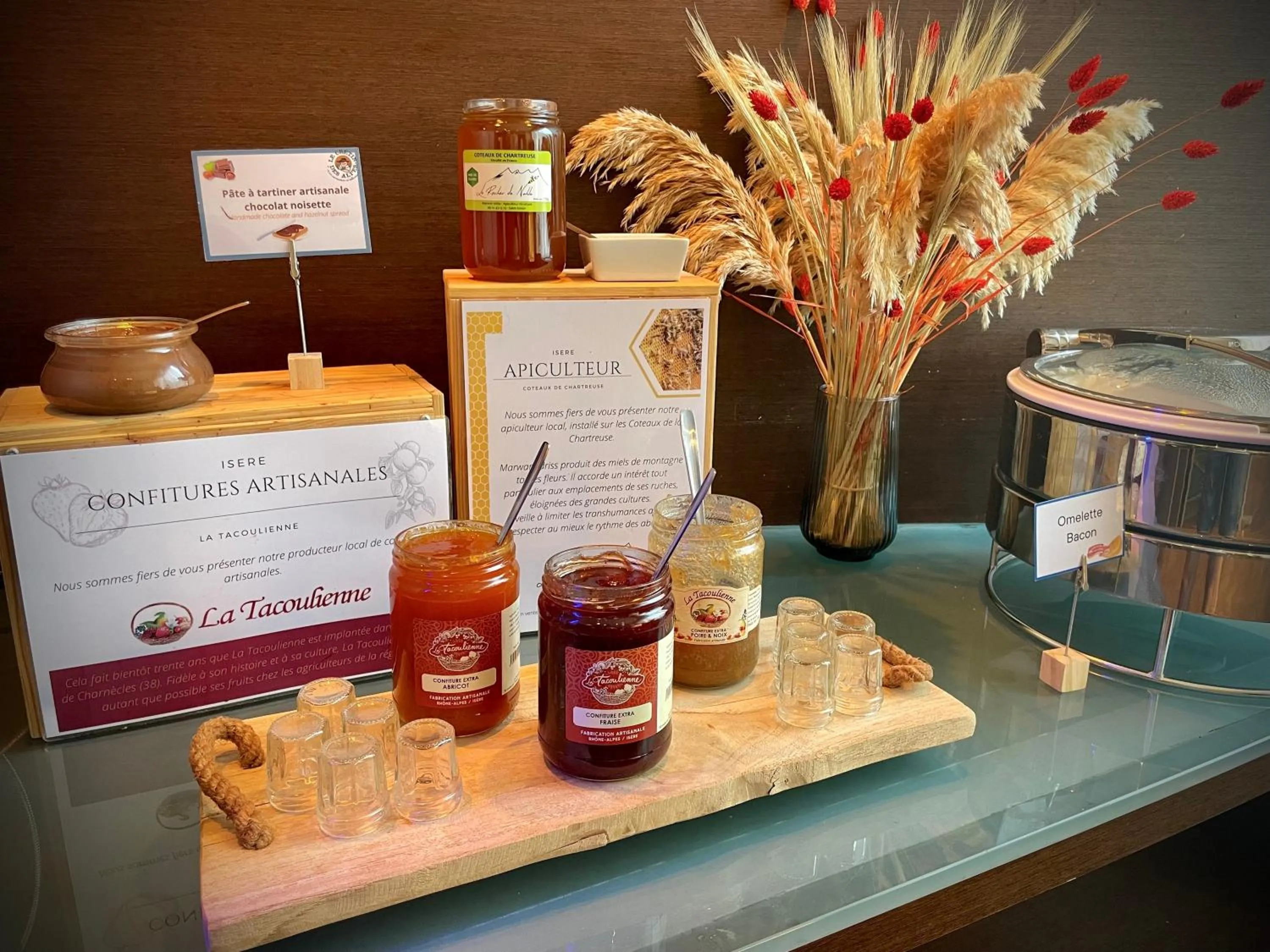 Breakfast in Kyriad Grenoble Centre