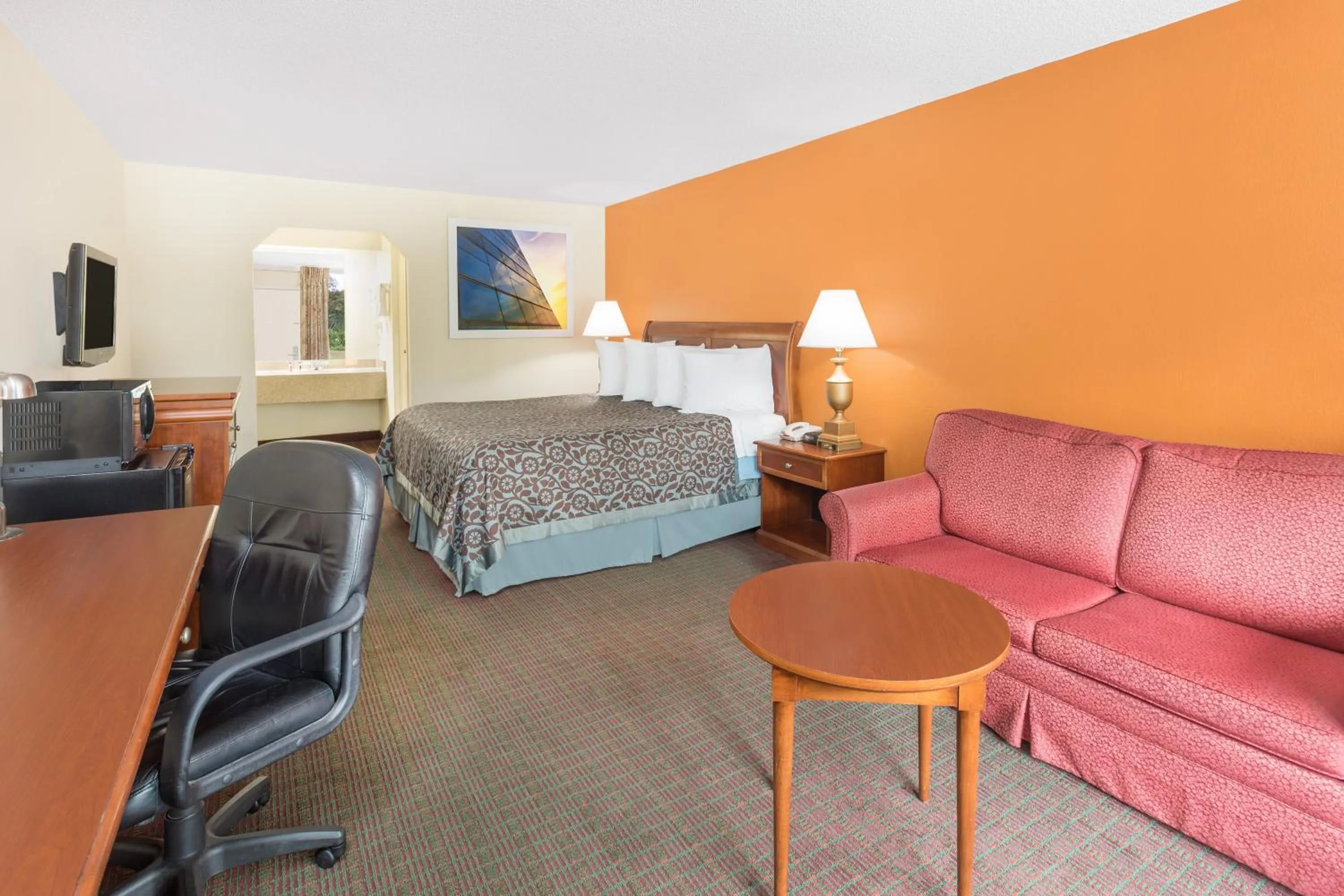 Bed in Days Inn by Wyndham Orangeburg South
