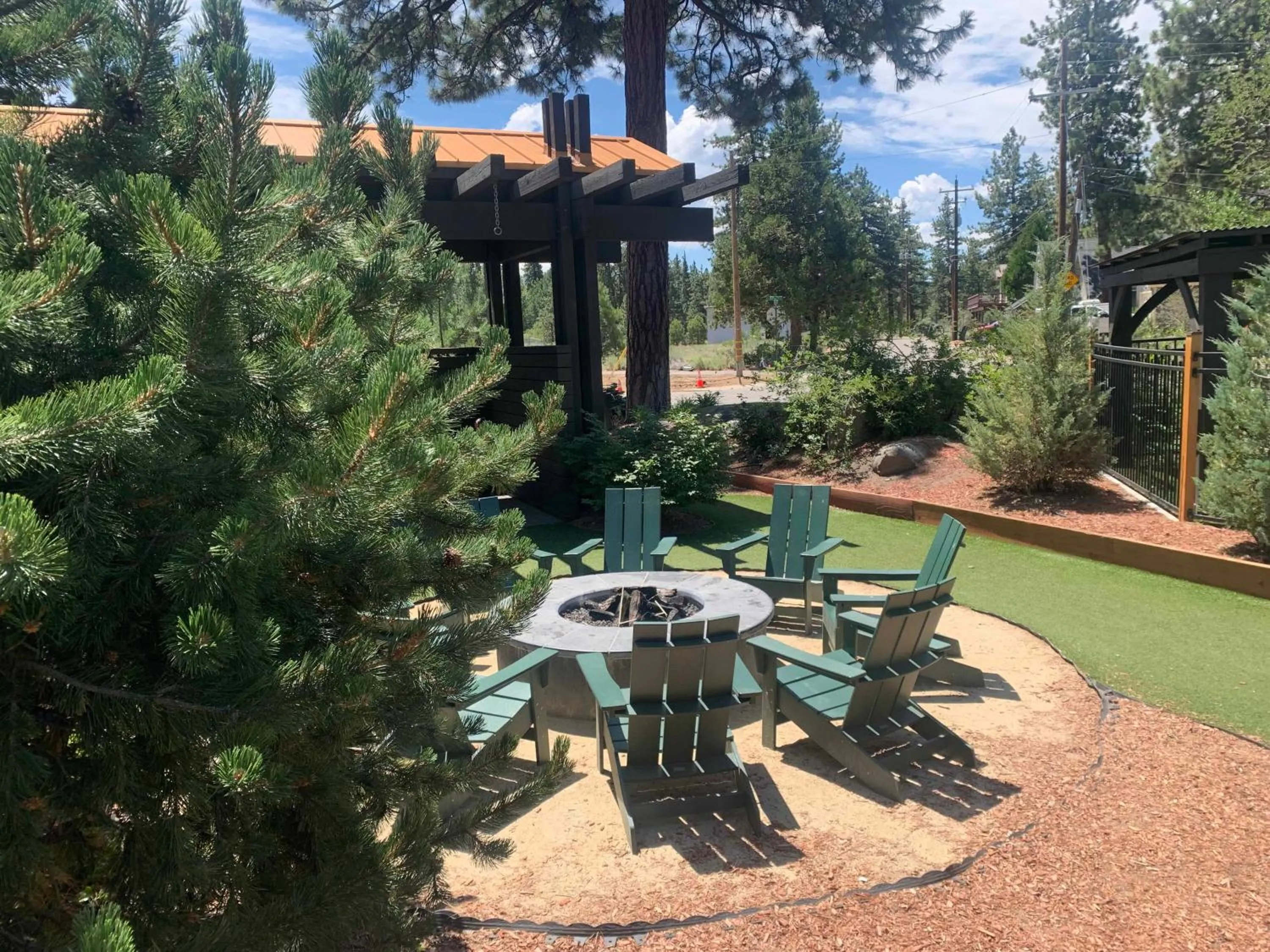 Seating area in Station House Inn South Lake Tahoe