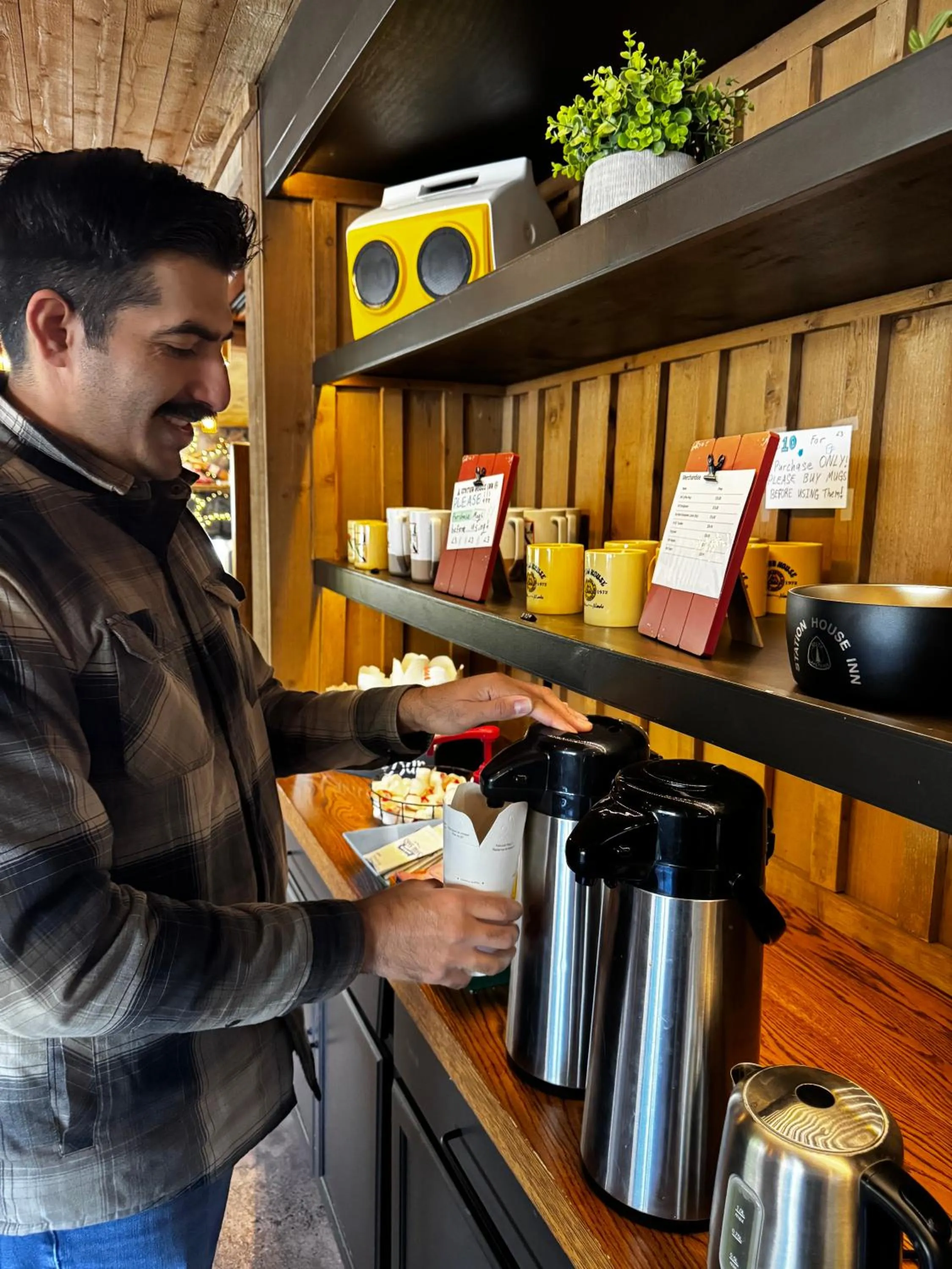Coffee/tea facilities in Station House Inn South Lake Tahoe