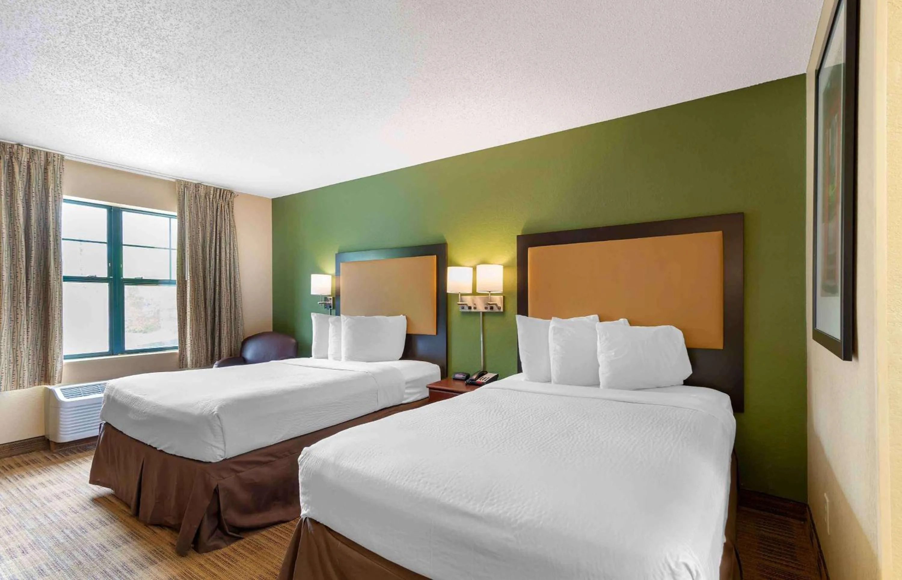 Bedroom, Bed in Extended Stay America Suites - Atlanta - Perimeter - Crestline