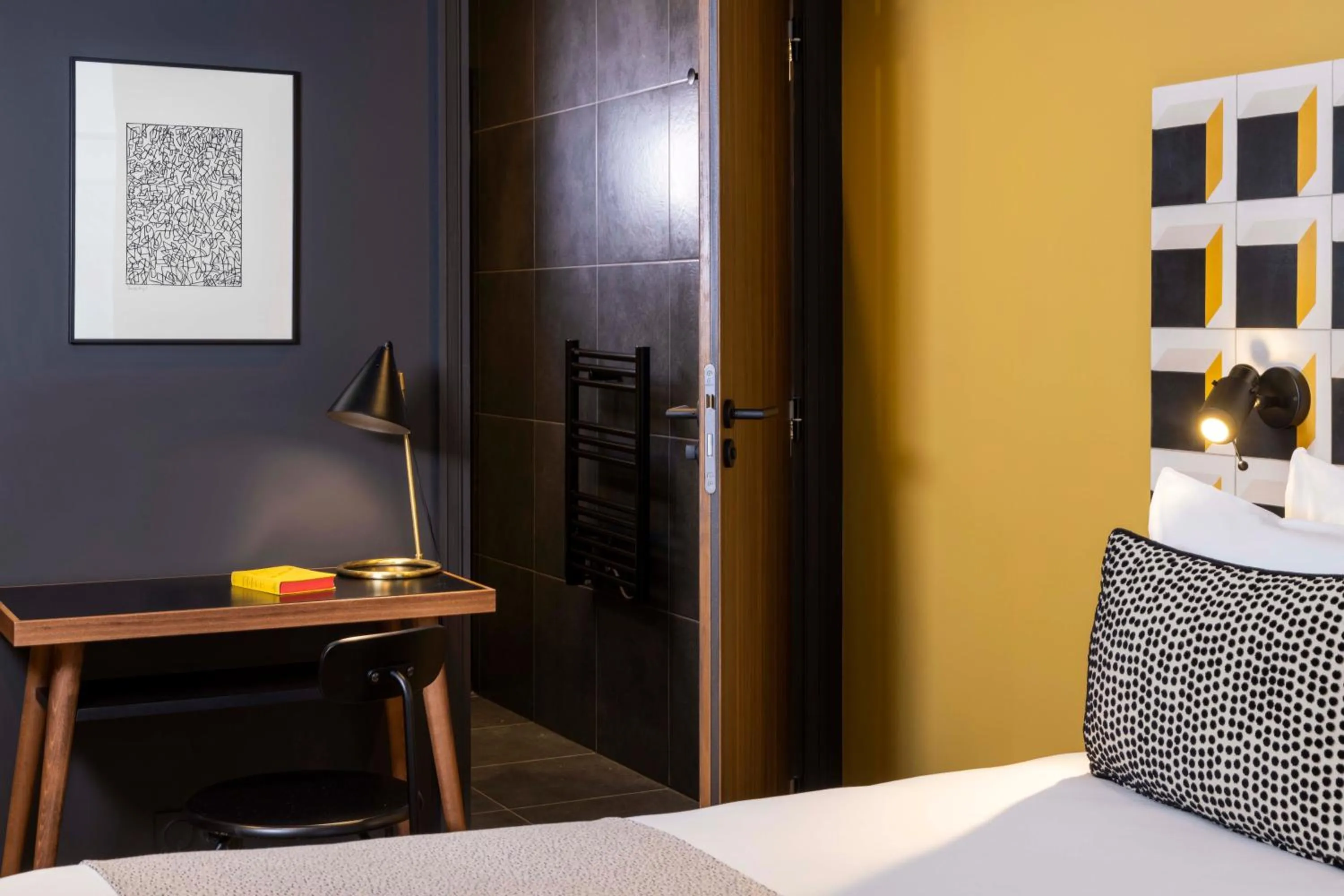 Bed in Paris Art Hotel Quartier Latin by Malone