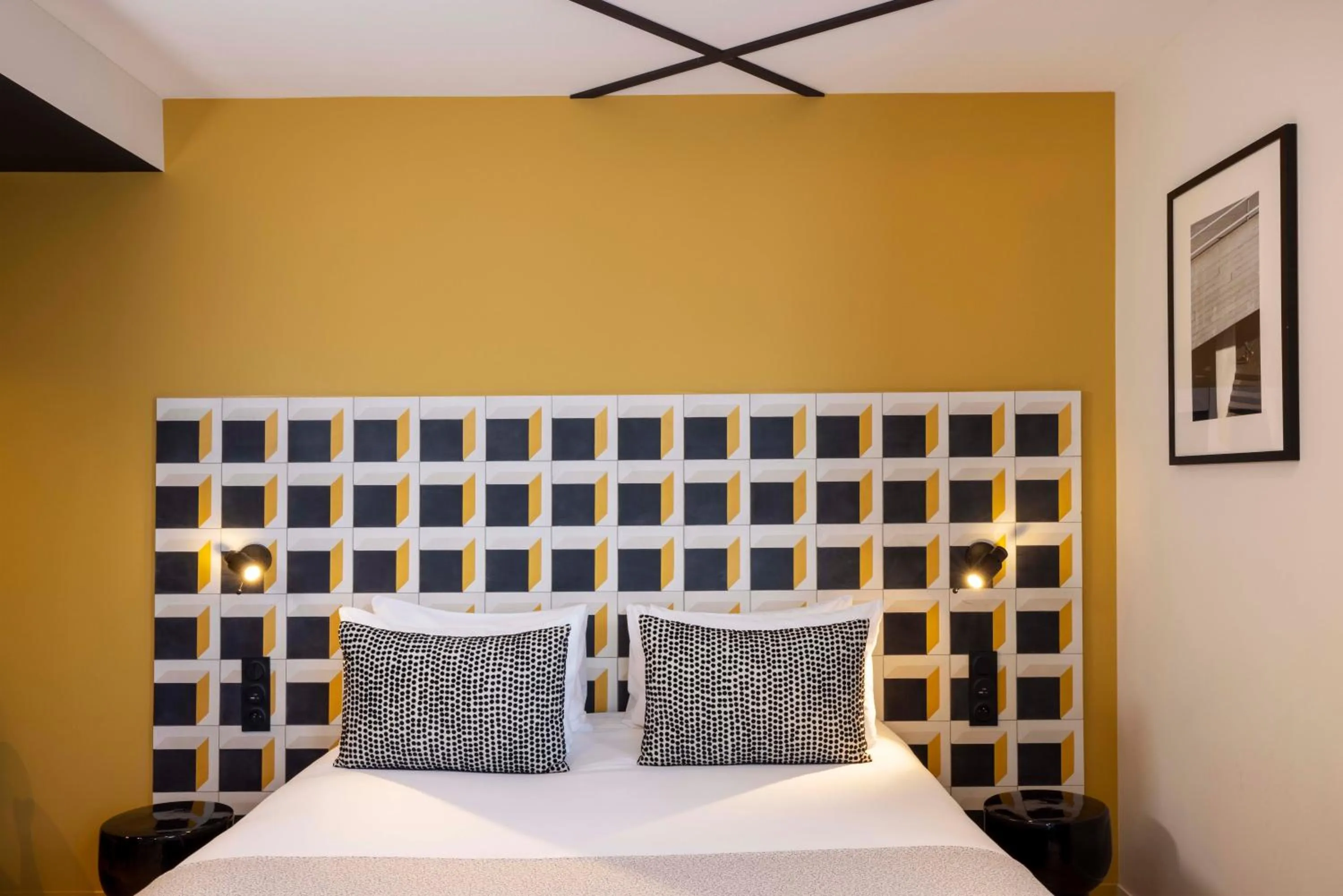 Bed in Paris Art Hotel Quartier Latin by Malone