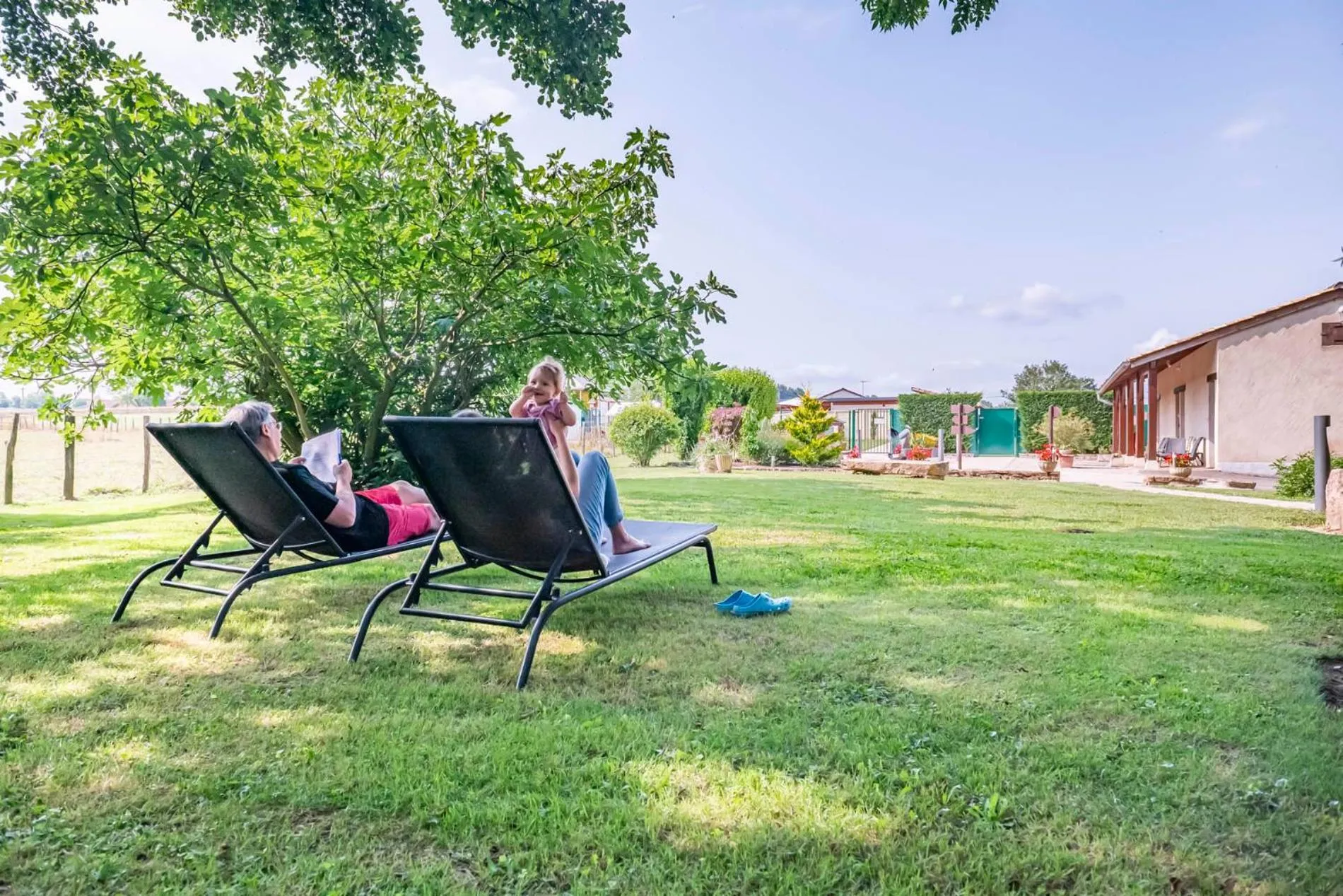 Natural landscape in Hôtel du Moulin de la Brevette