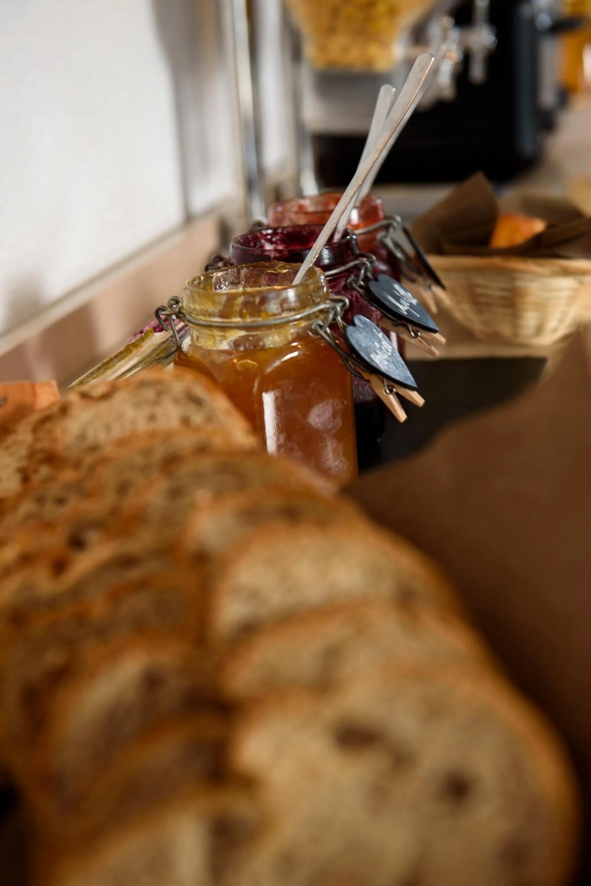 Breakfast in Hôtel du Moulin de la Brevette
