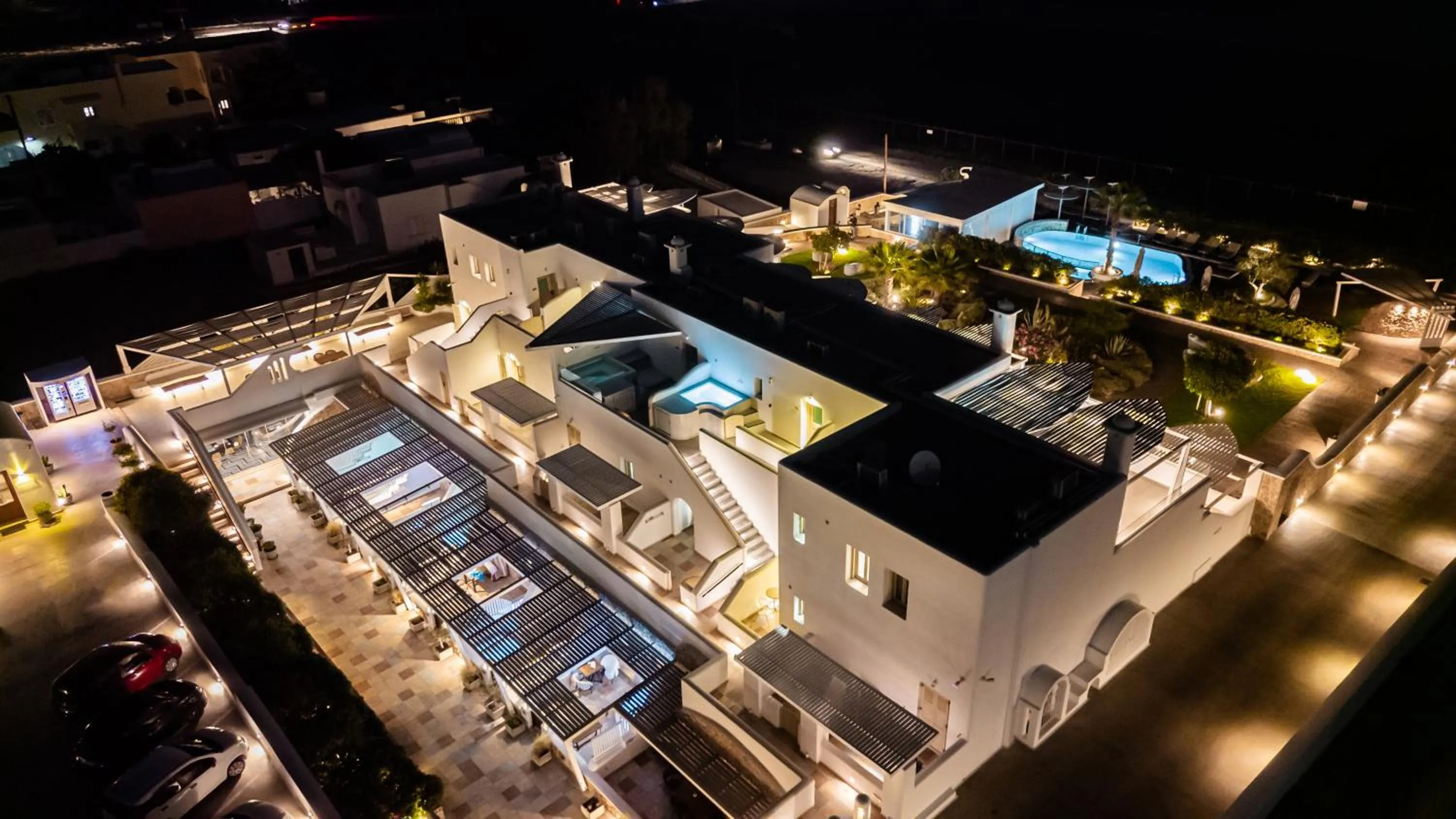 Property building in Marvarit Suites