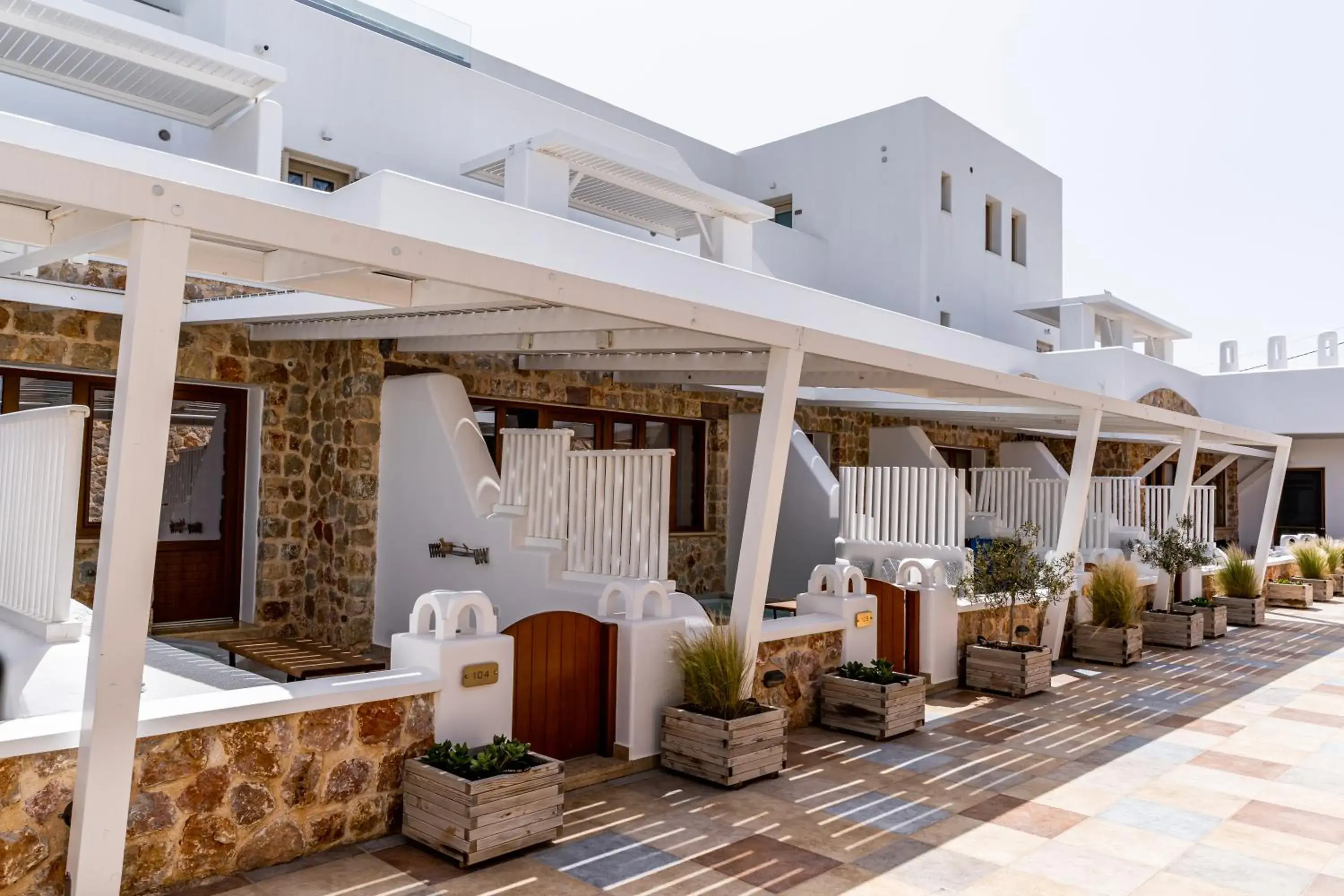 Junior Suite with Balcony & Outdoor Hot Tub in Marvarit Suites Junior Suite with Balcony & Outdoor Hot Tub in Marvarit Suites