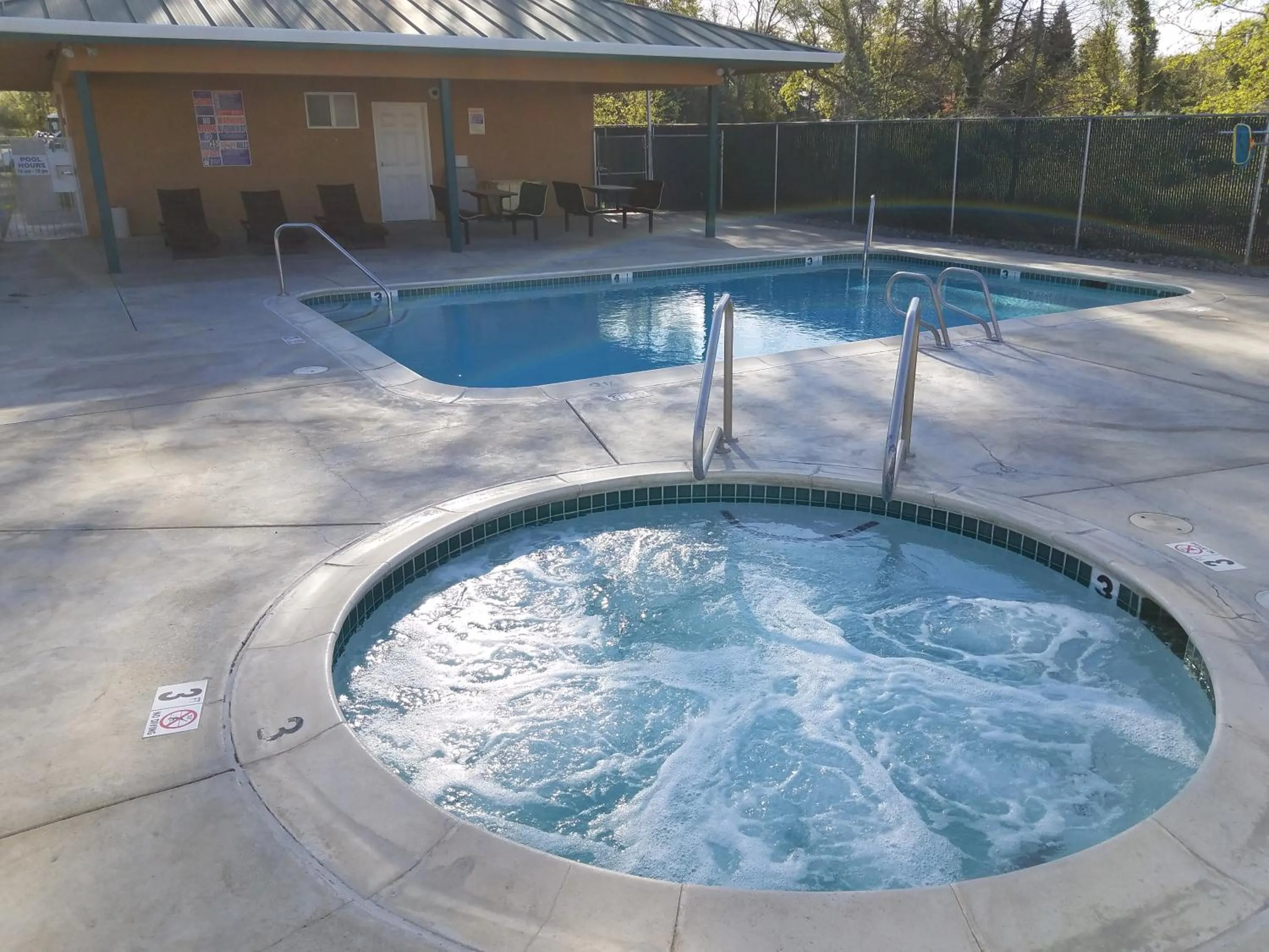 Patio in Gridley Inn & RV Park