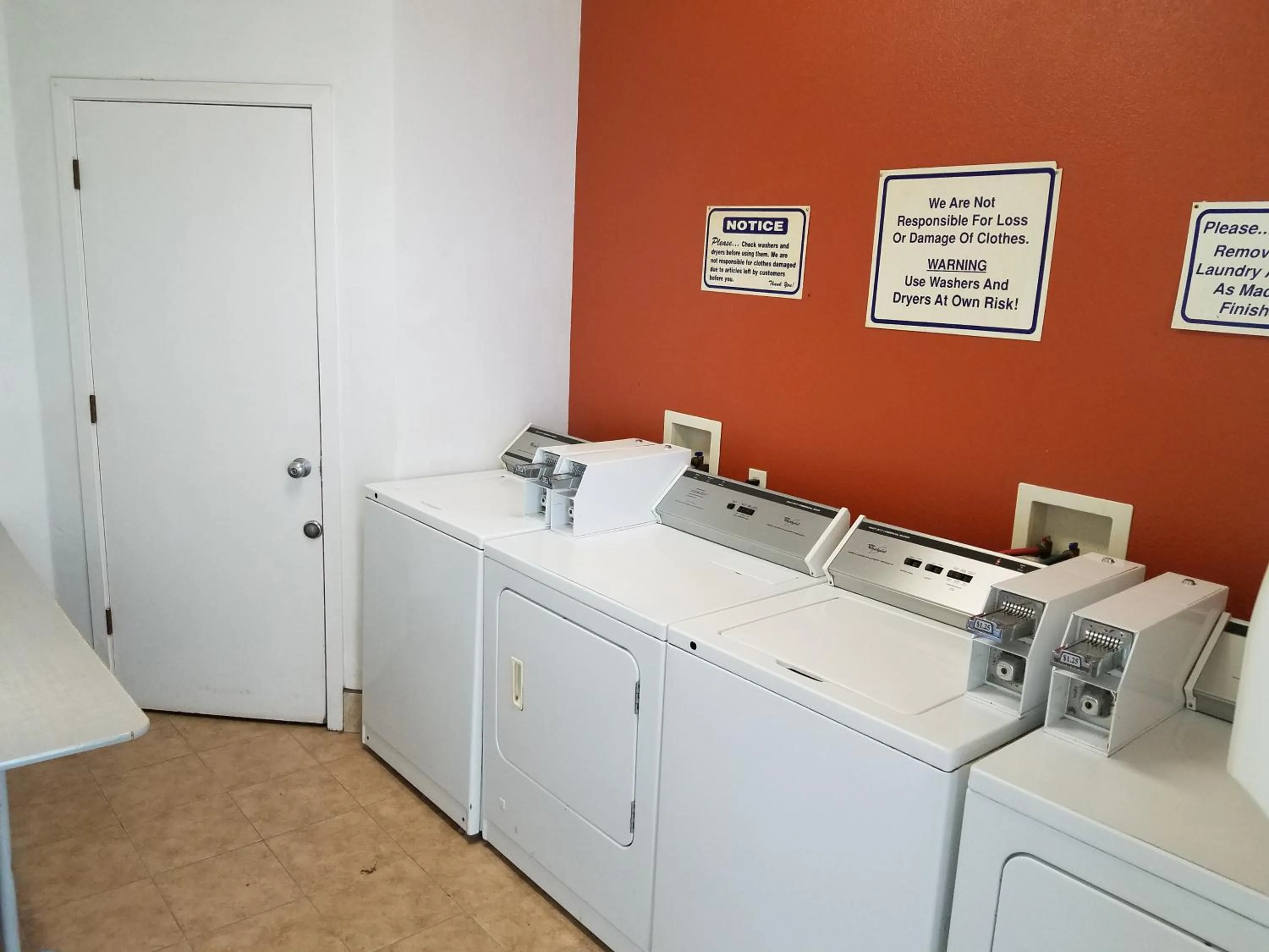 Area and facilities in Gridley Inn & RV Park