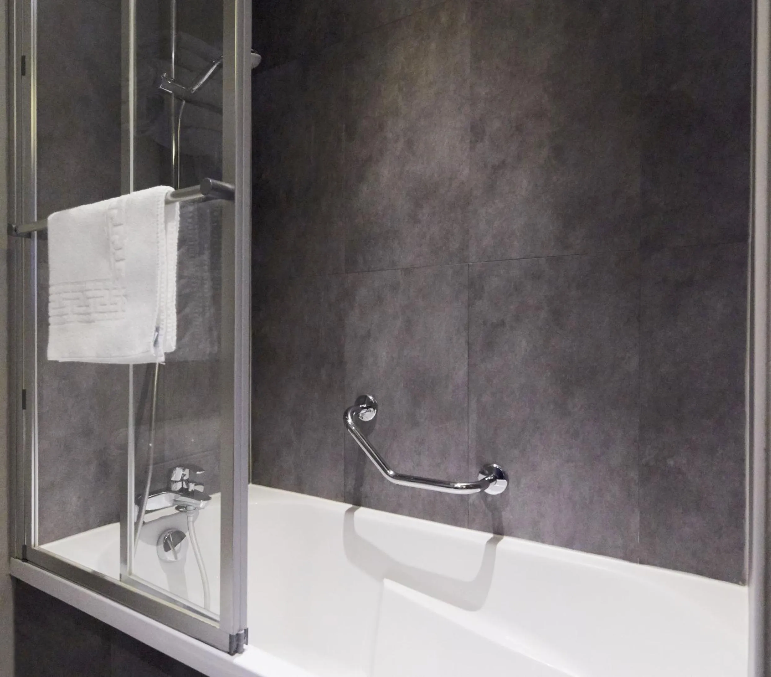 Bathroom in Hotel Paris Villette