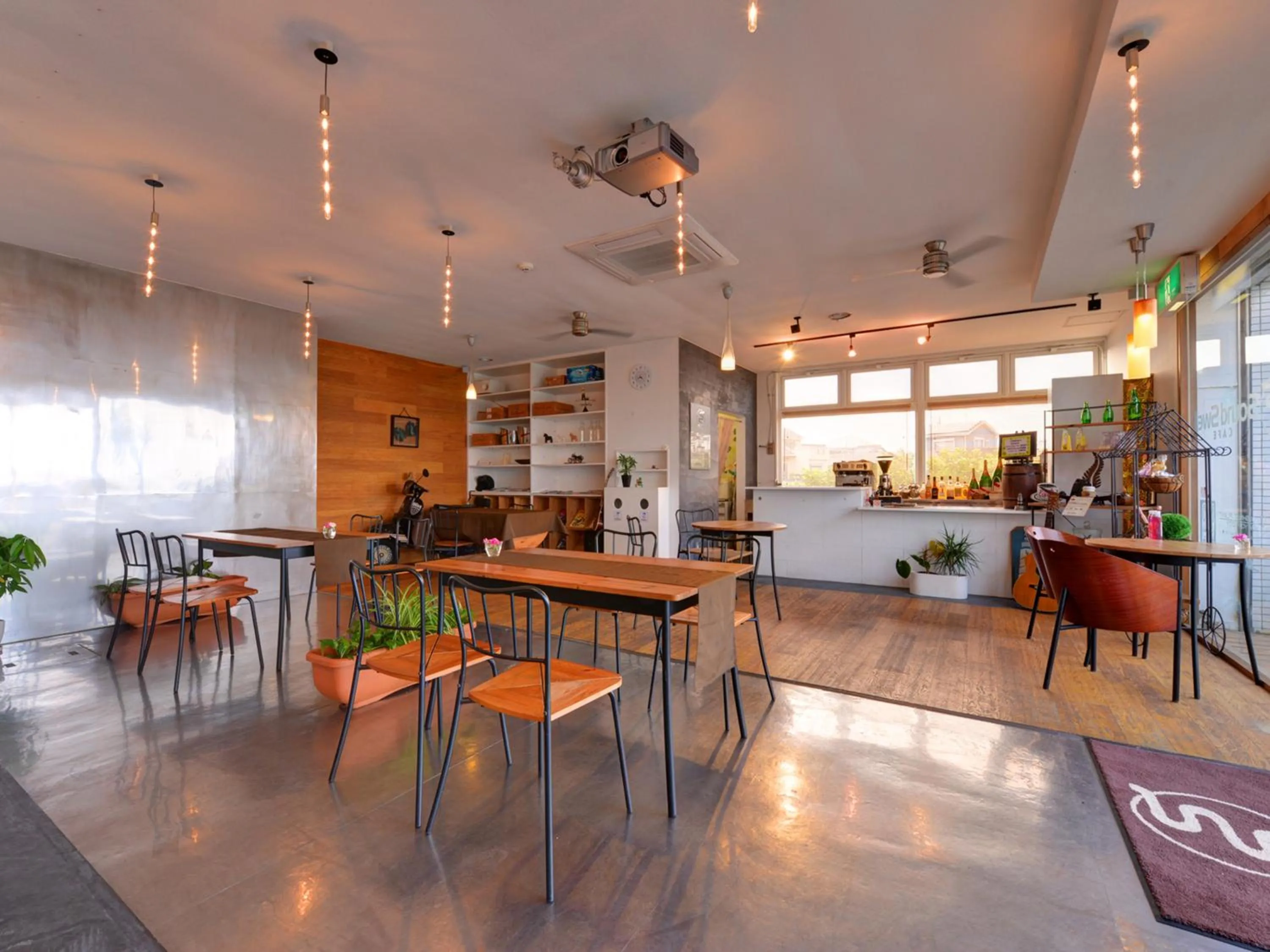 Dining area in Sound Swell Resort