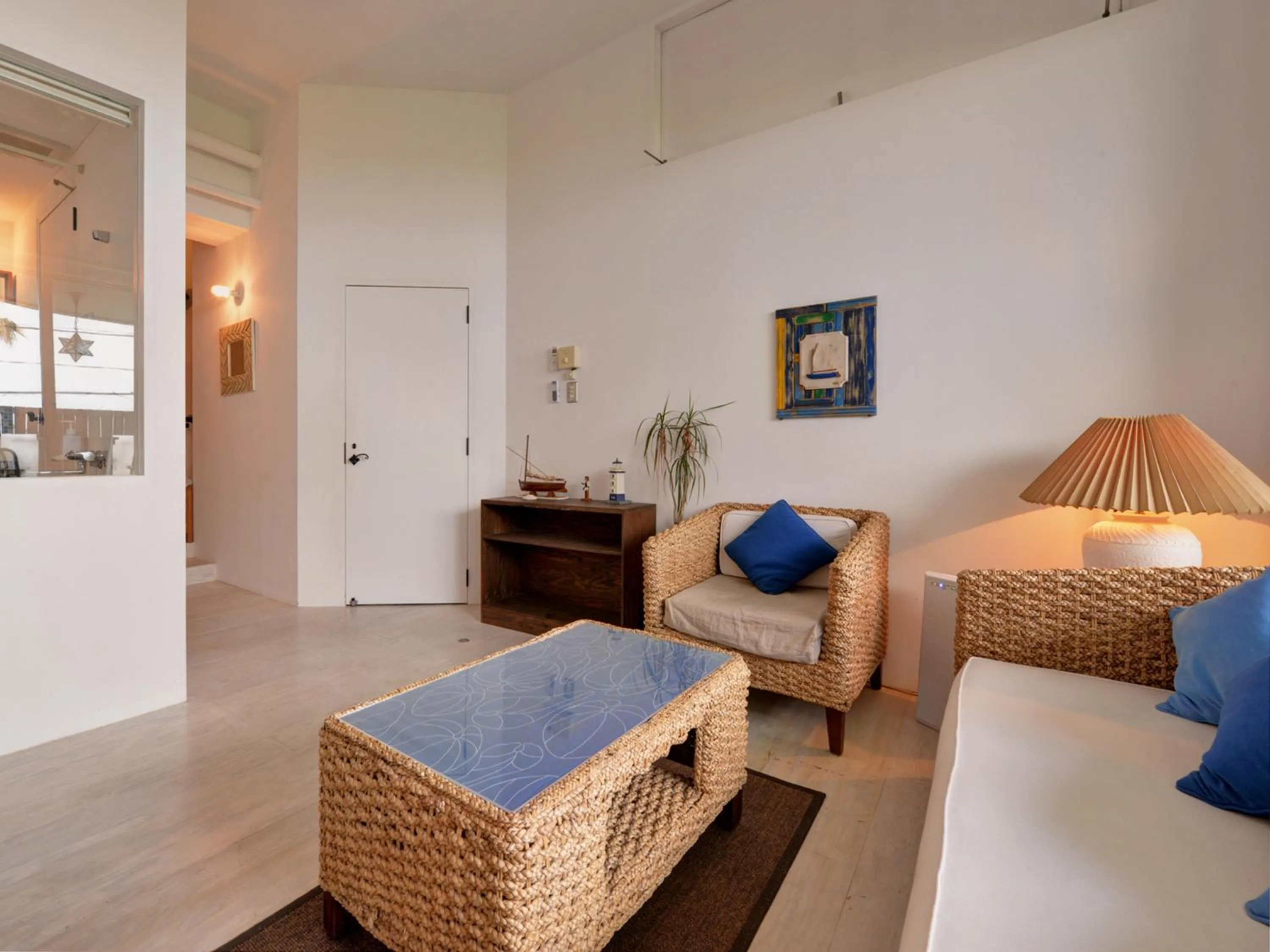 Photo of the whole room in Sound Swell Resort