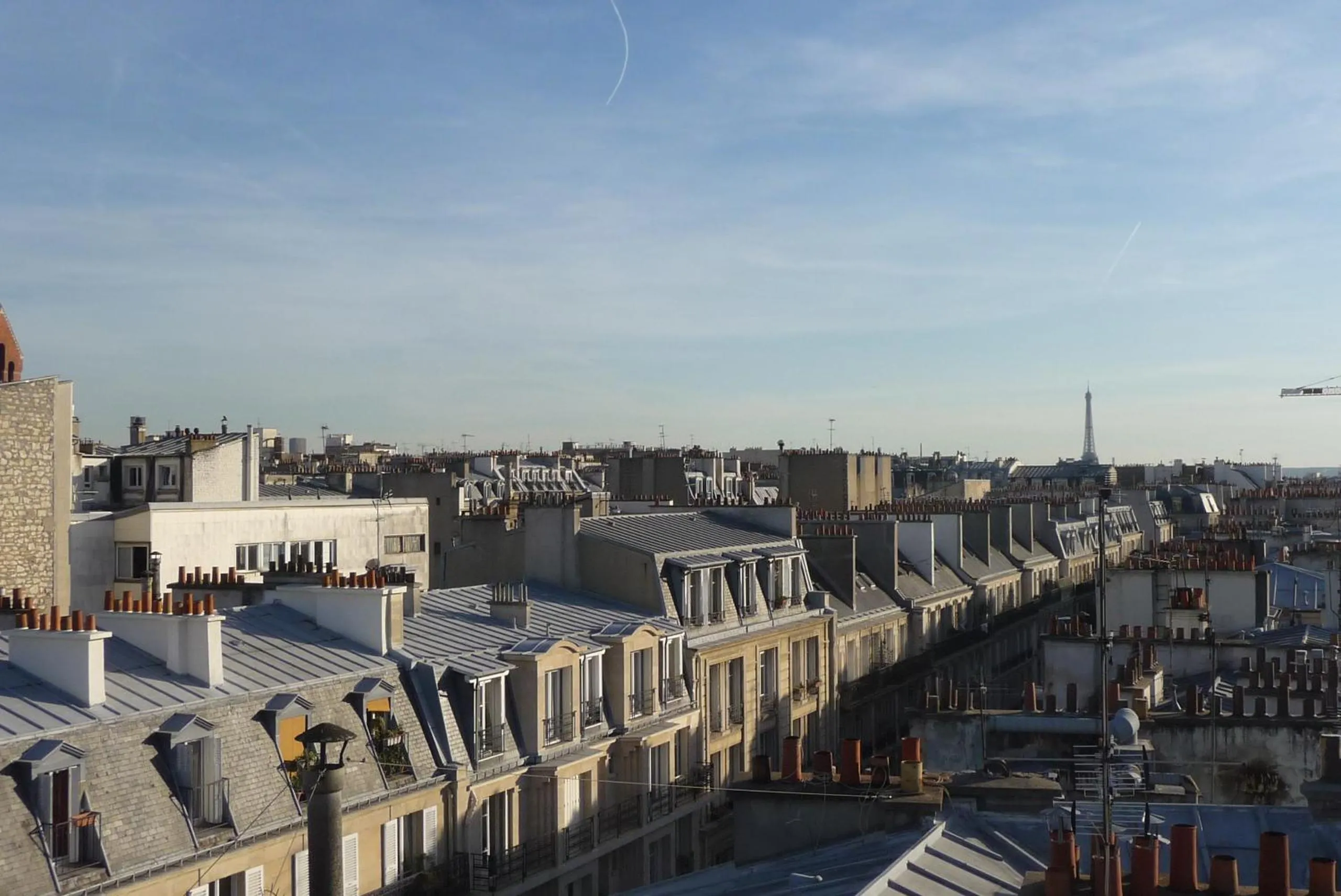 Area and facilities in Hôtel Ambassadeur