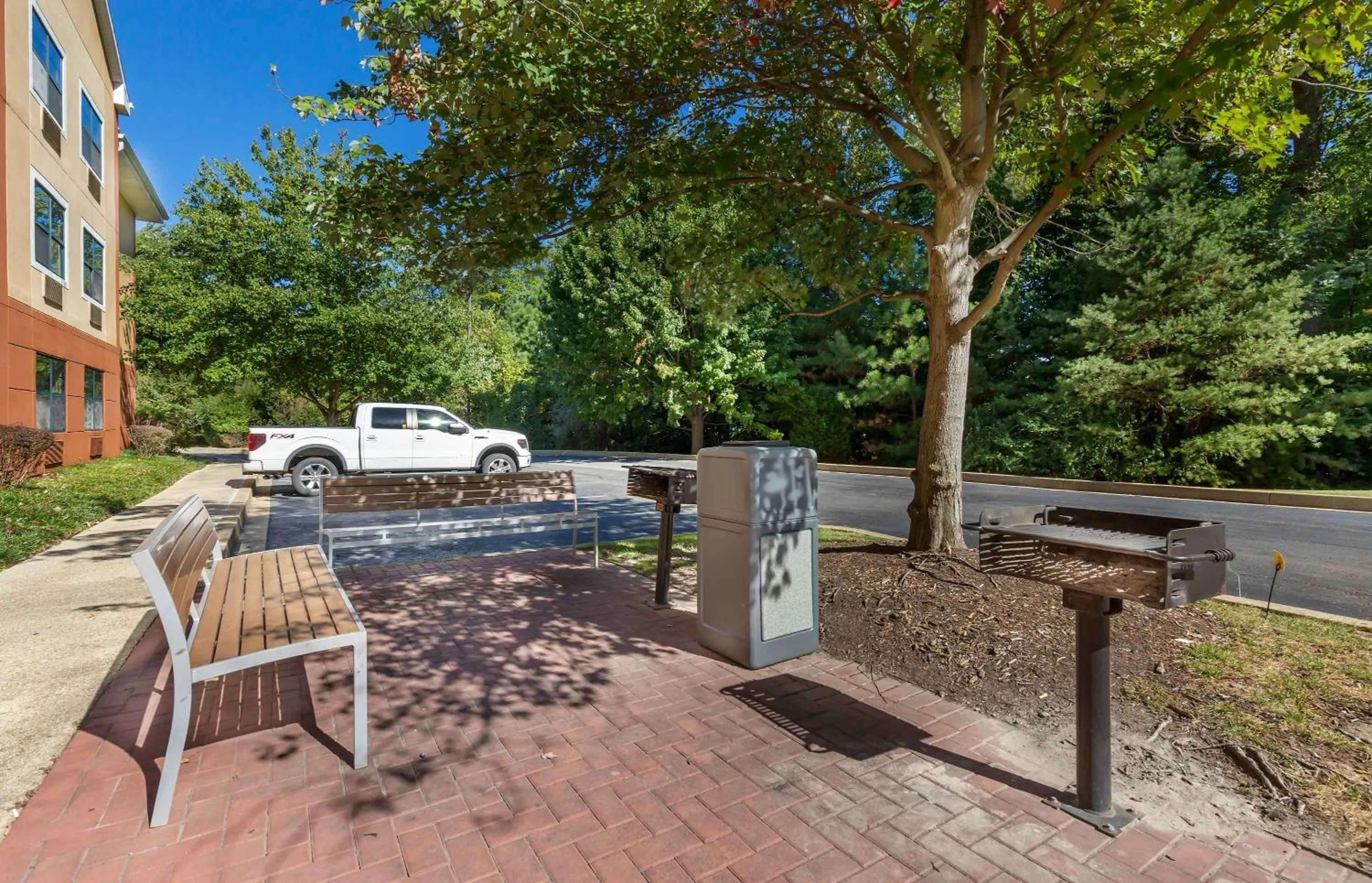 Property building in Extended Stay America Select Suites - Lexington Park - Pax River