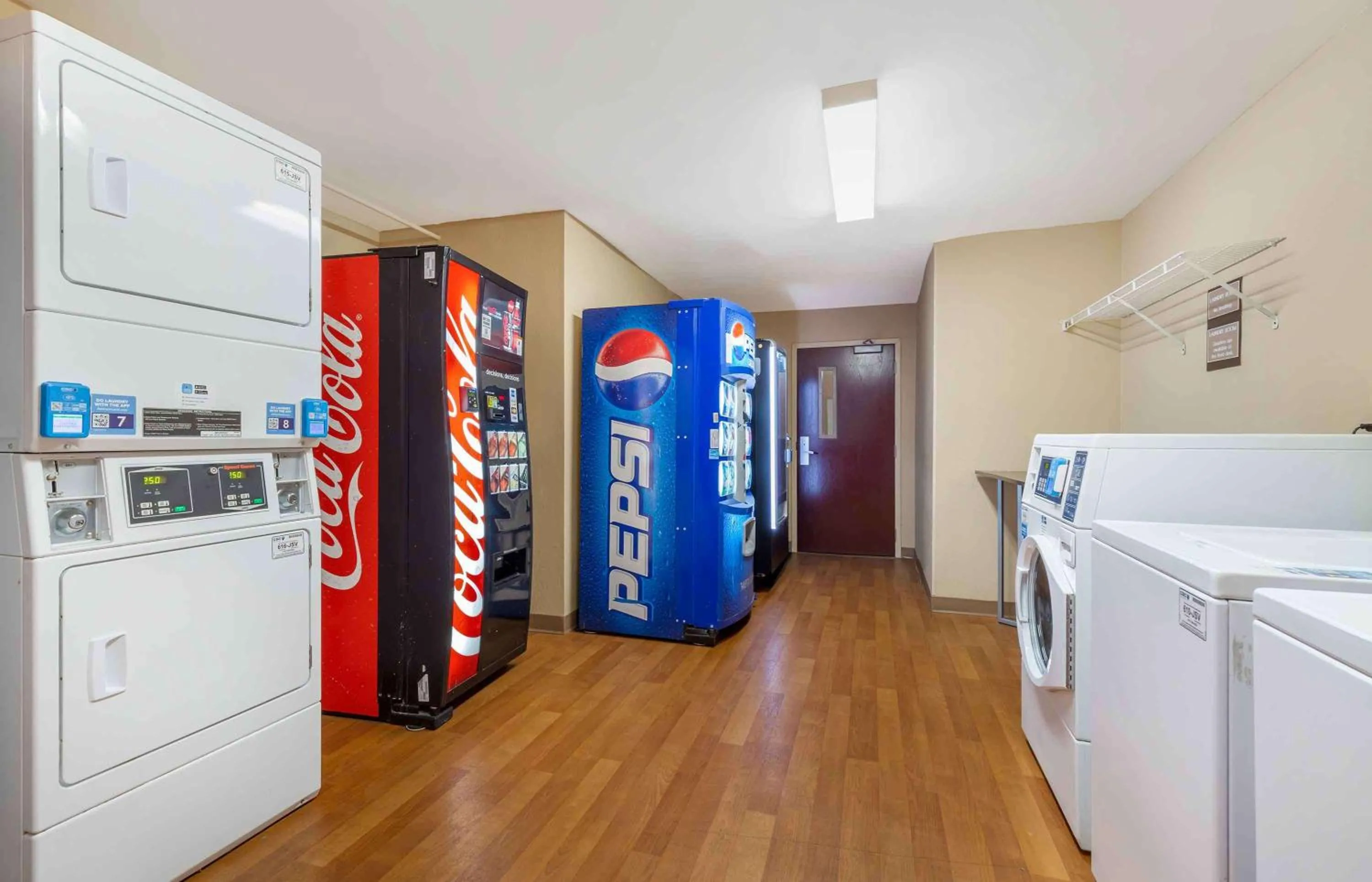 Property building in Extended Stay America Select Suites - Lexington Park - Pax River