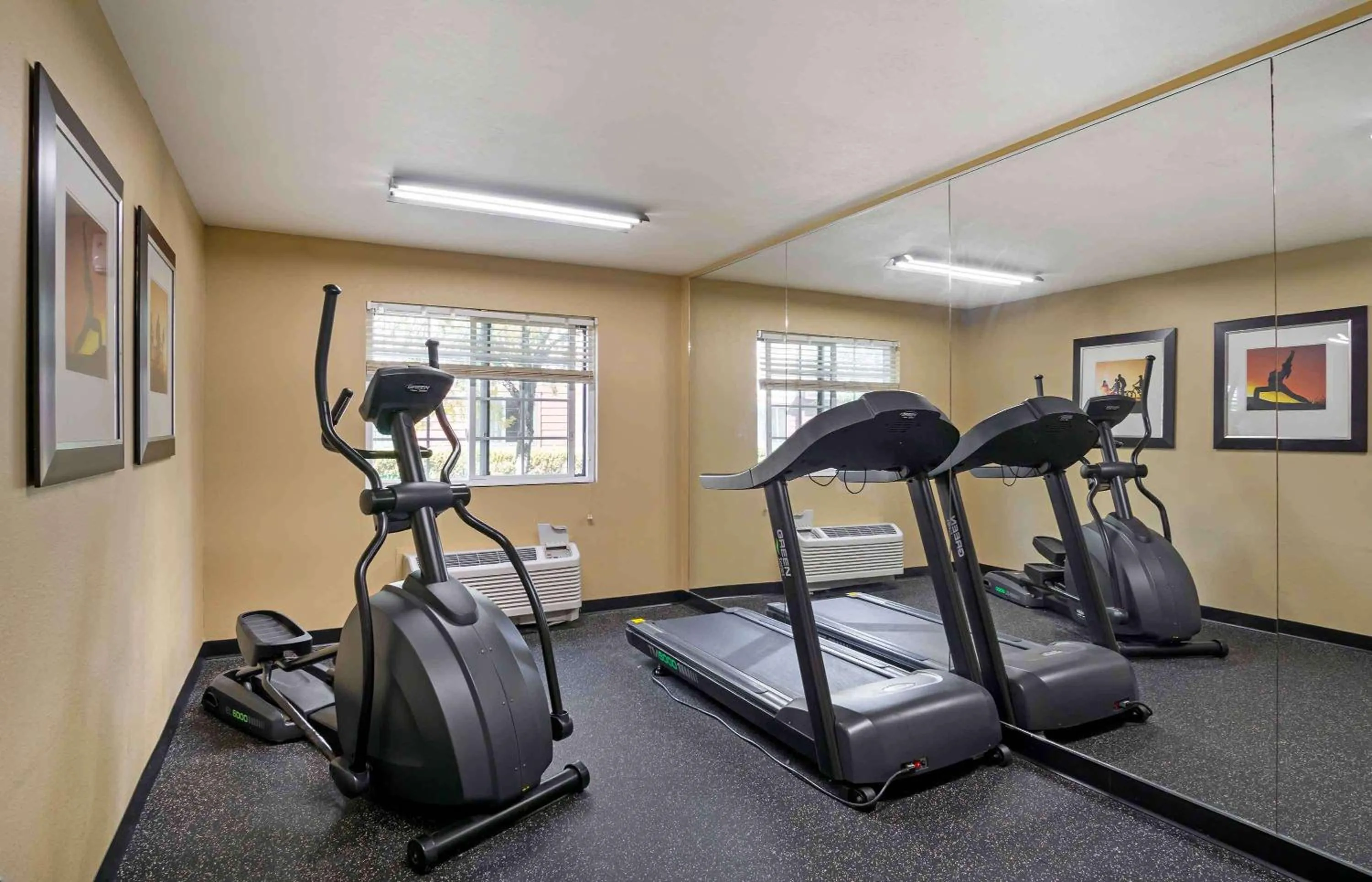 Fitness centre/facilities in Extended Stay America Suites - Charleston - Airport