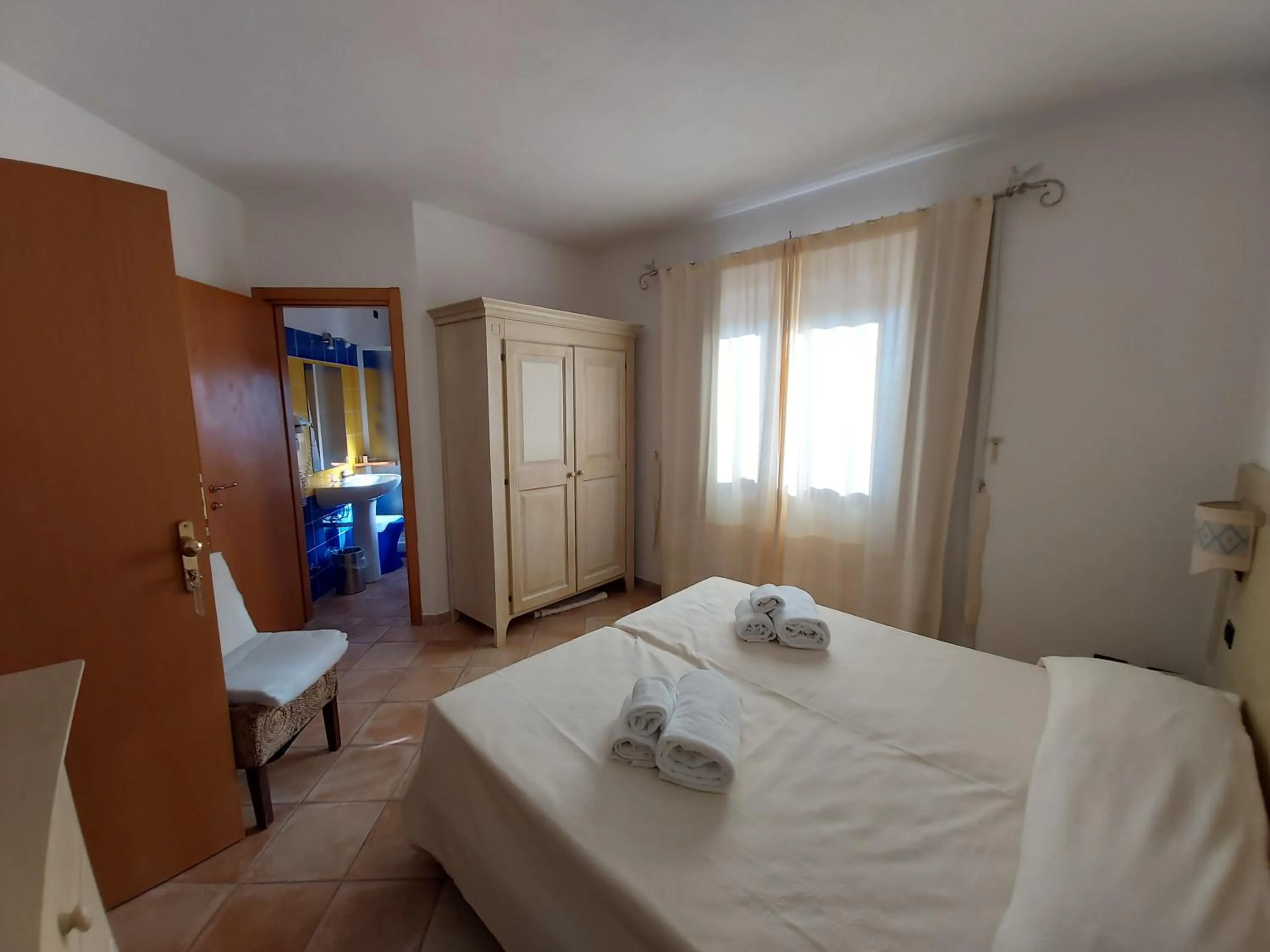 Bedroom, Bed in Hotel il Faro di Molara