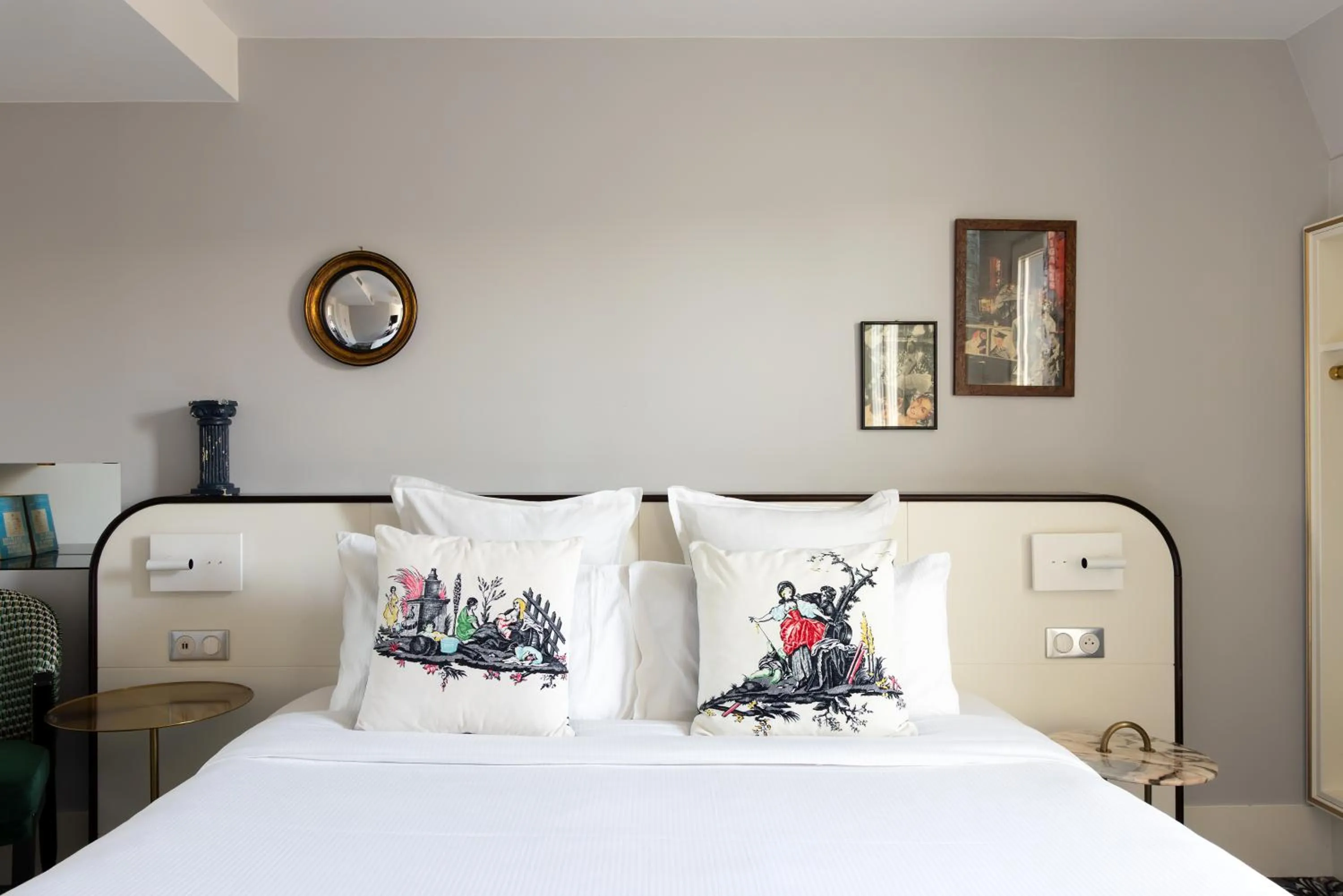 Bedroom, Bed in Normandy Le Chantier