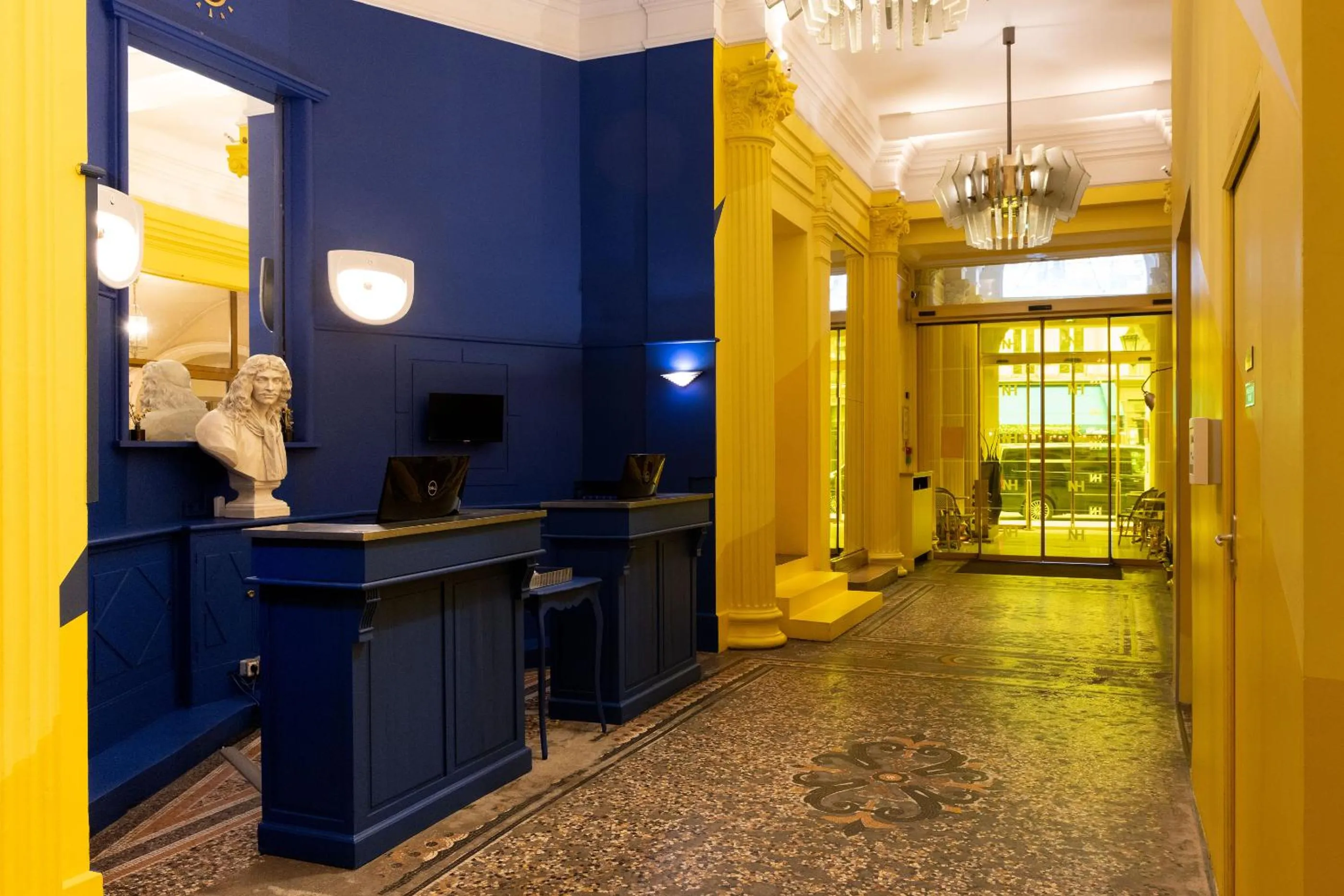 Lobby or reception in Normandy Le Chantier