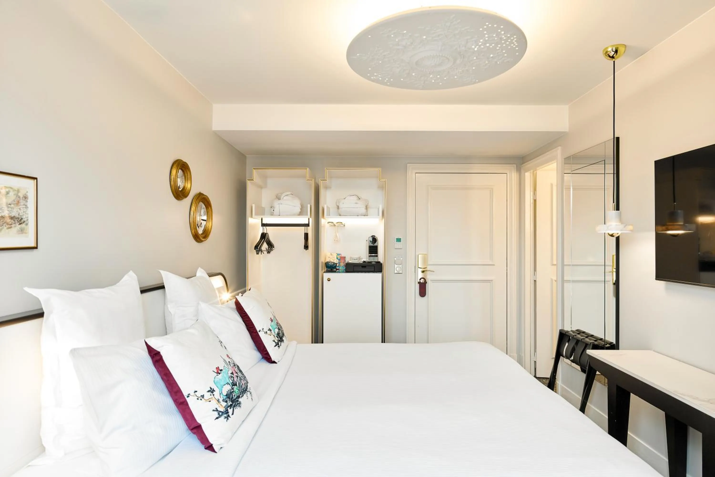 Bed in Normandy Le Chantier