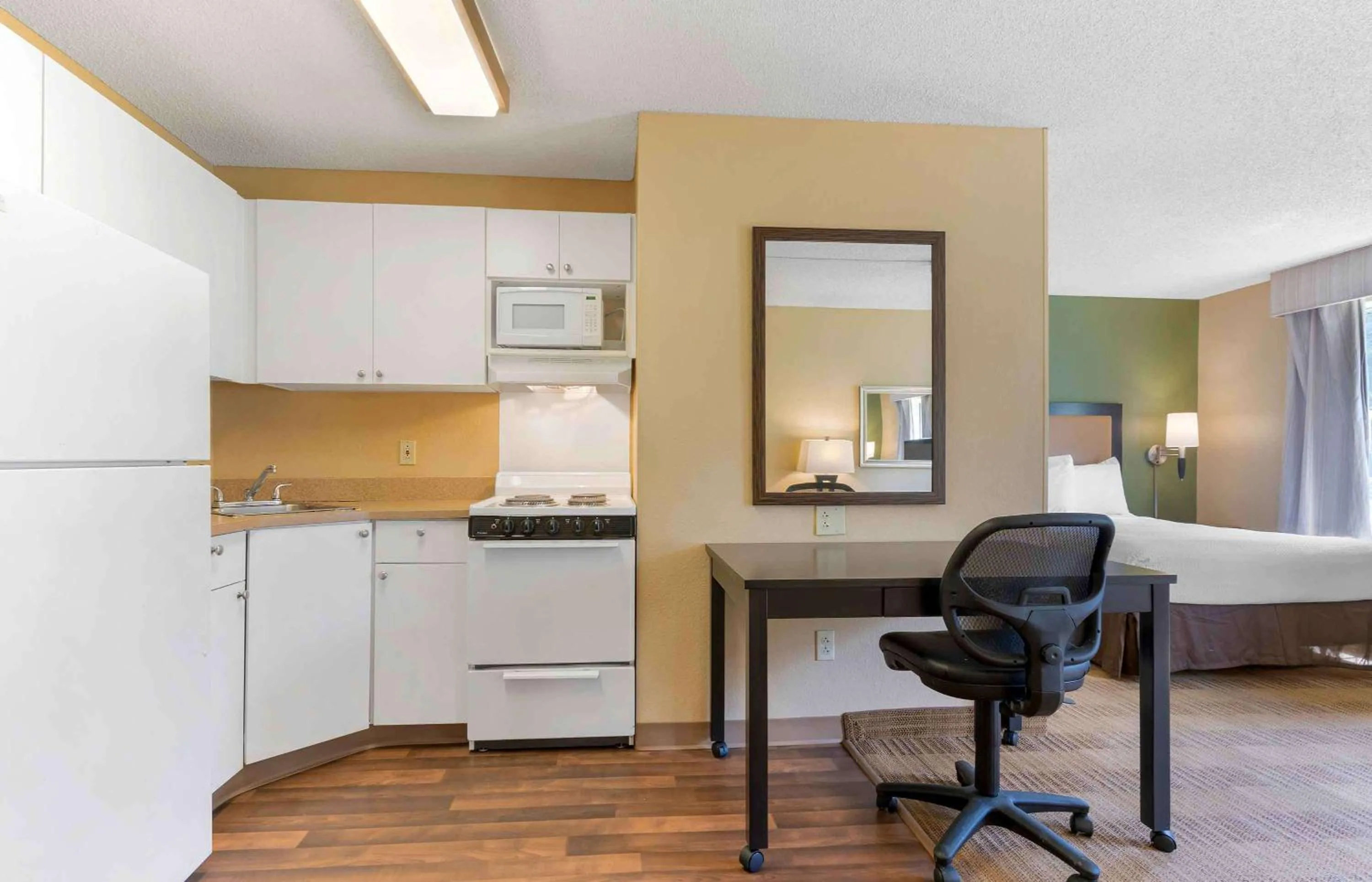 Kitchen or kitchenette in Extended Stay America Suites - San Jose - Edenvale - South