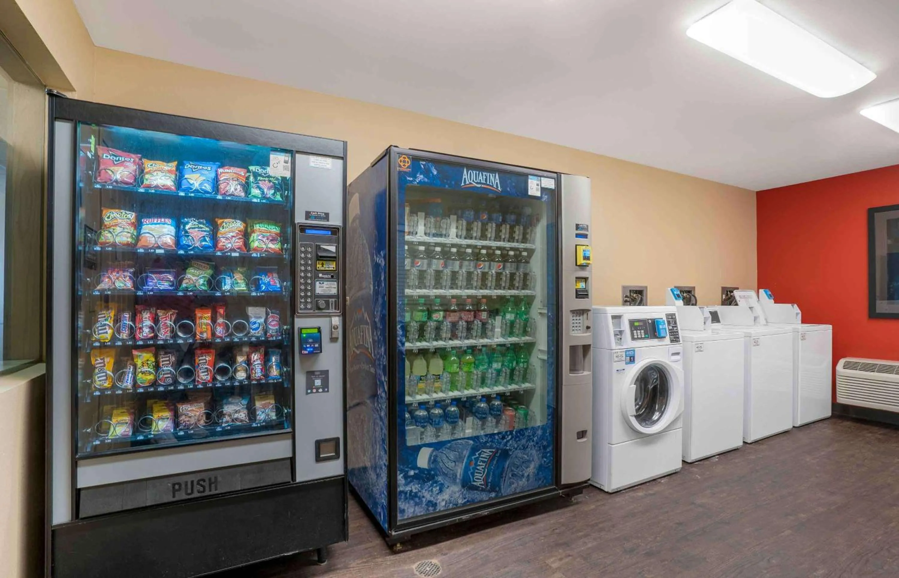 Property building in Extended Stay America Suites - San Jose - Edenvale - South