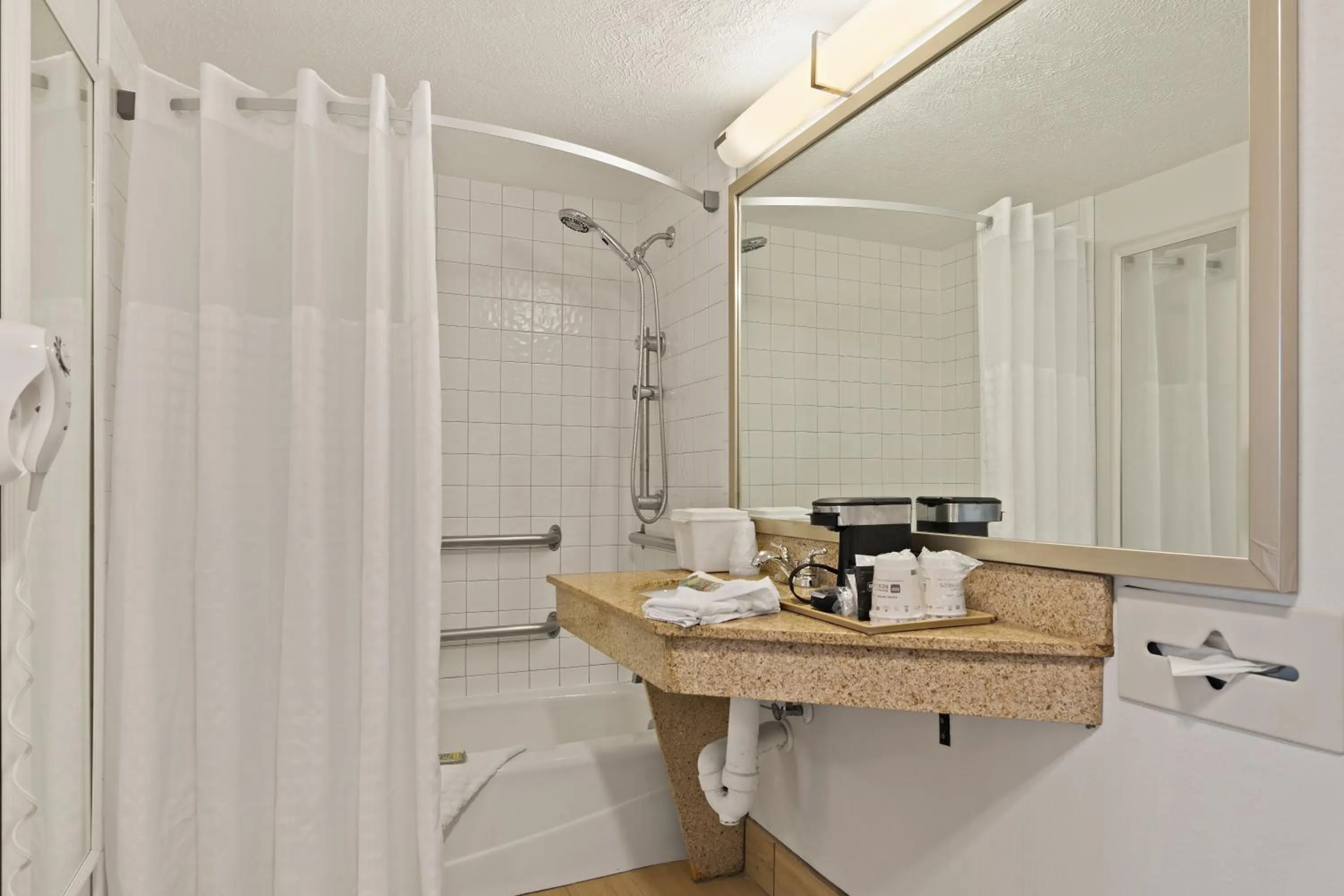 Bathroom in Best Western Port St. Lucie
