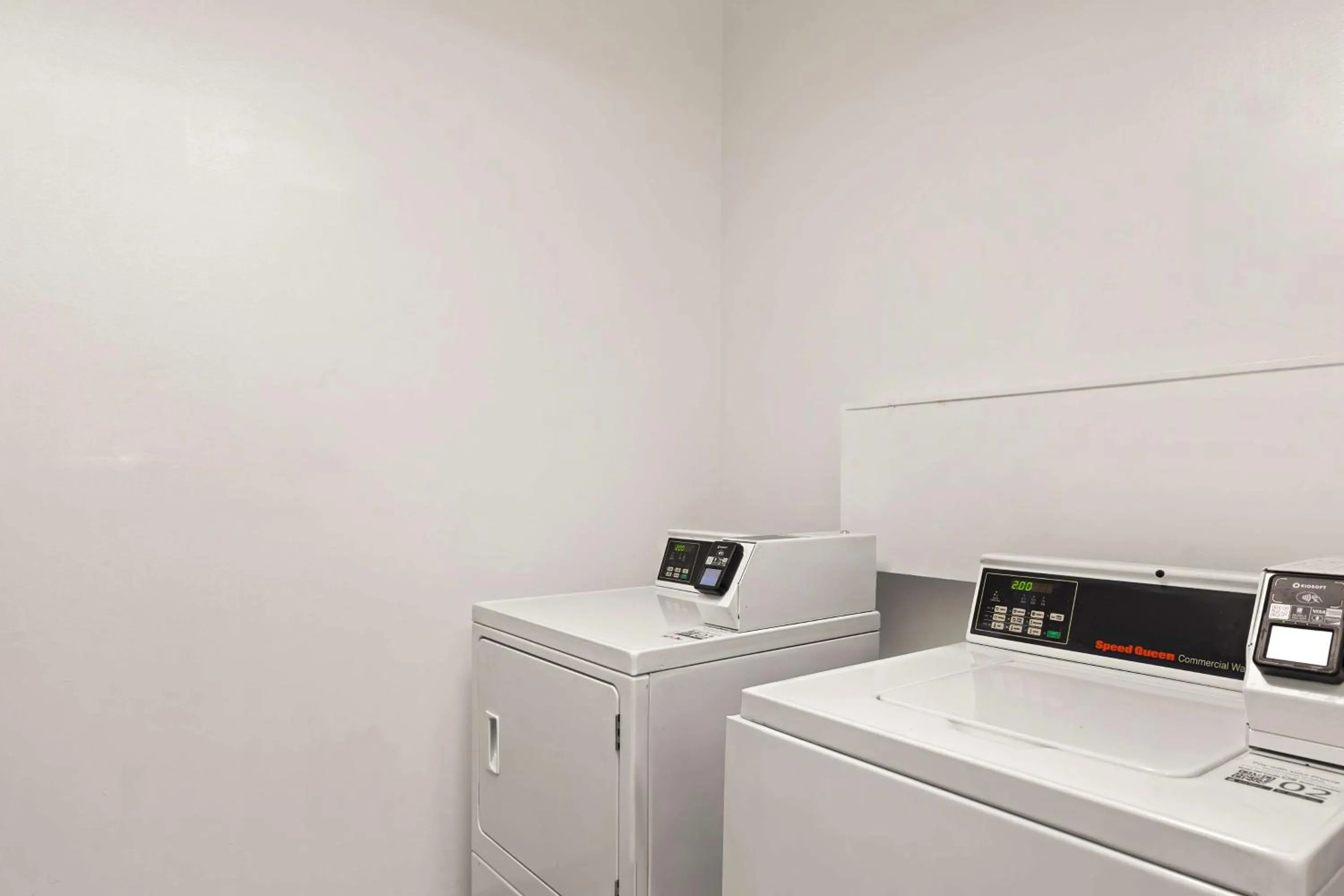 Property building in Best Western Port St. Lucie