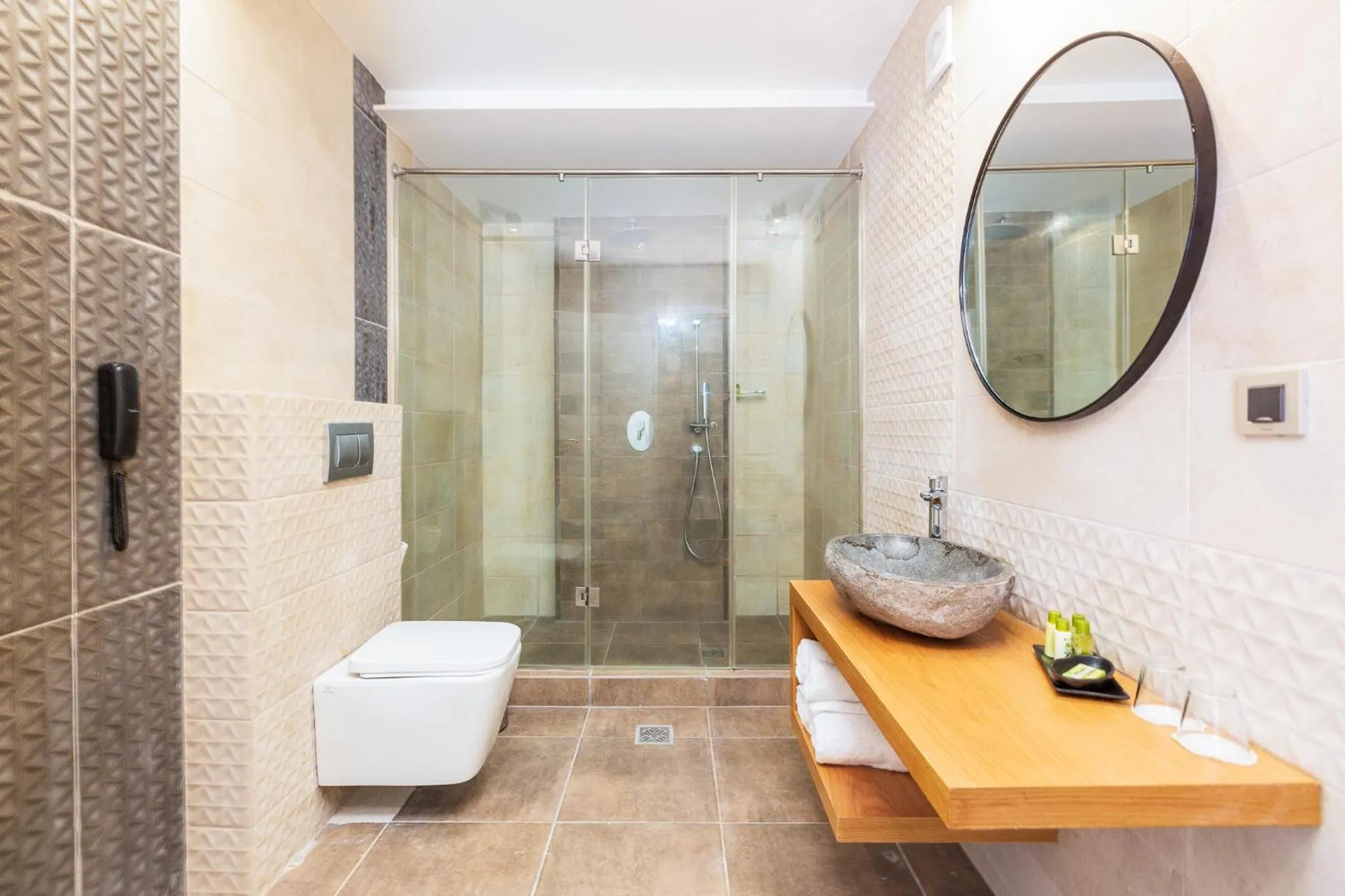 Bathroom in 180 South Seaside Hotel